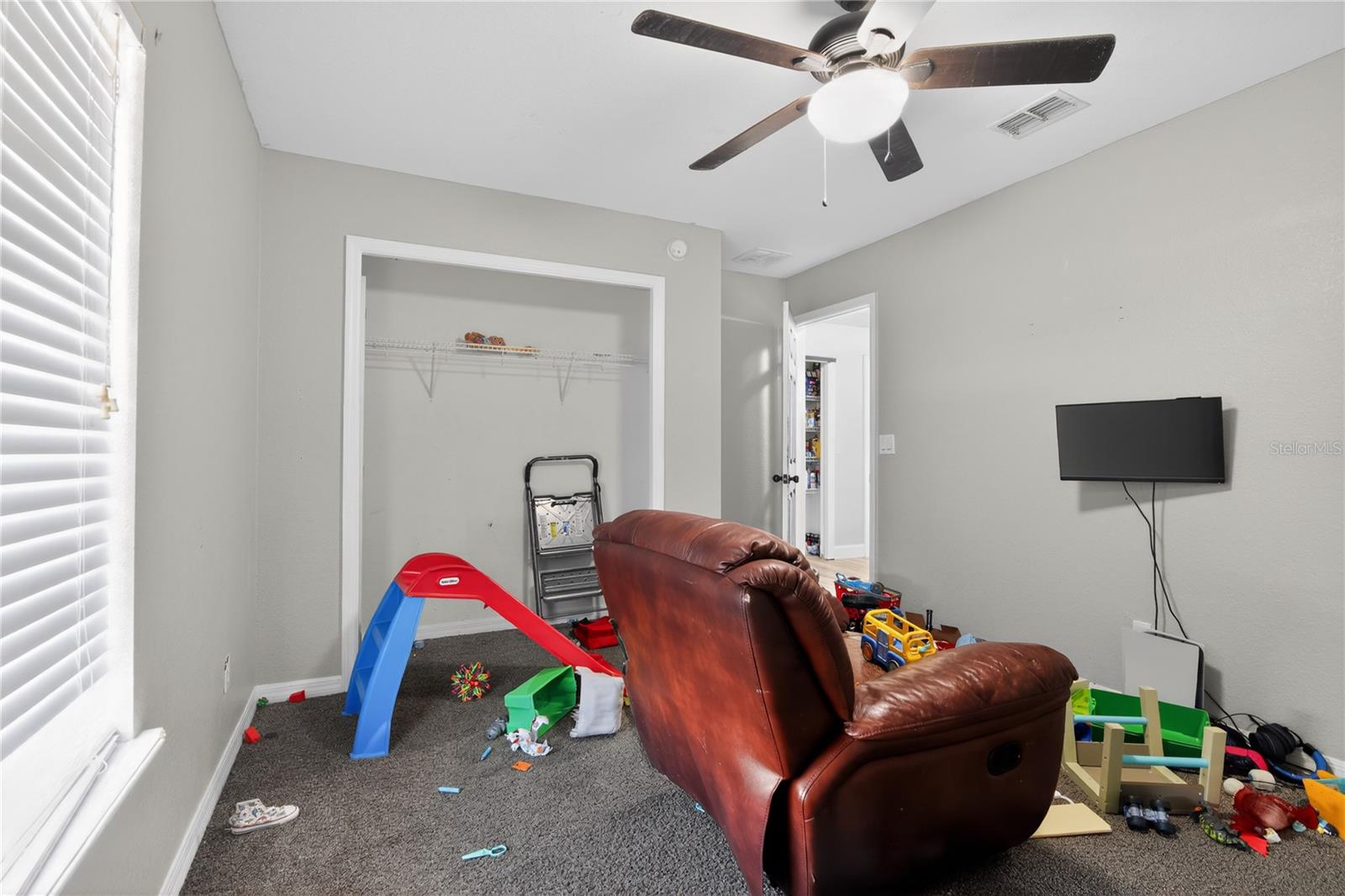 Image 21 of 25 For 105 Pecan Pass