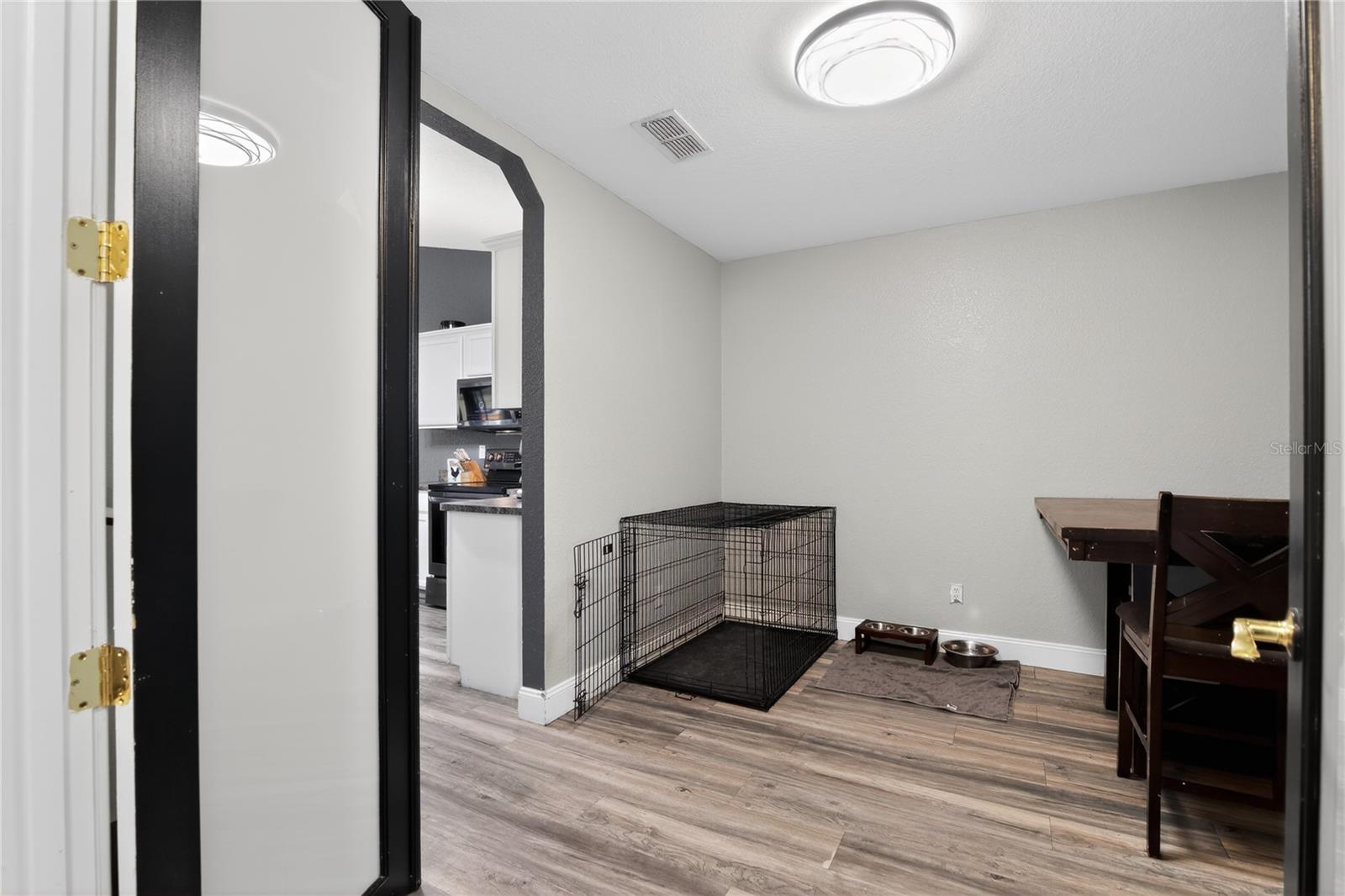 Image 4 of 25 For 105 Pecan Pass