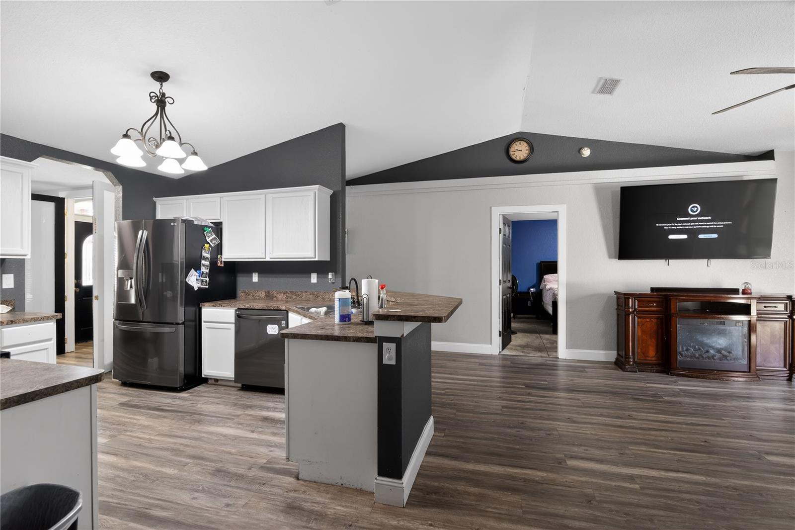 Image 6 of 25 For 105 Pecan Pass