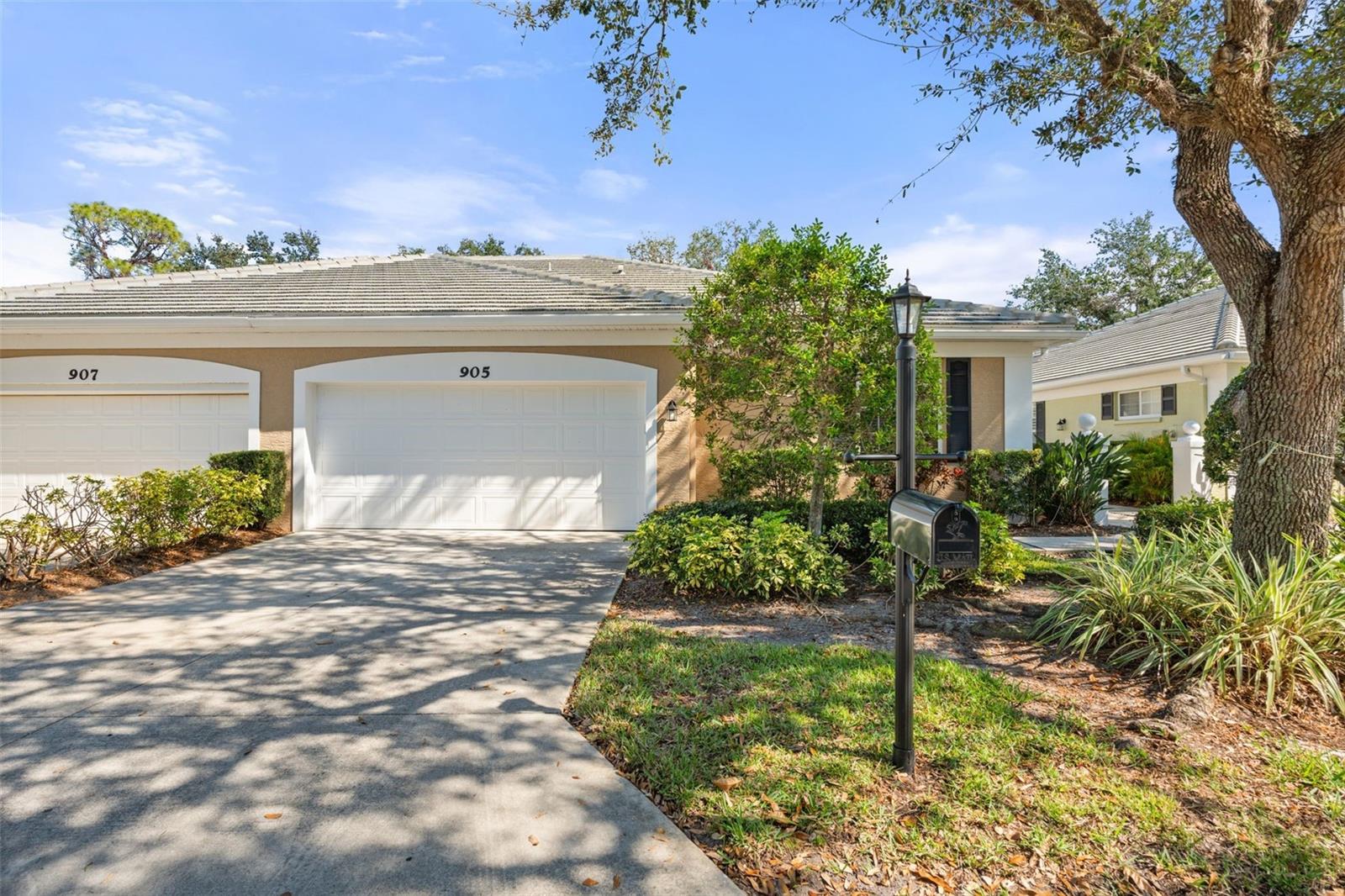 Details for 905 Barclay Court, VENICE, FL 34293
