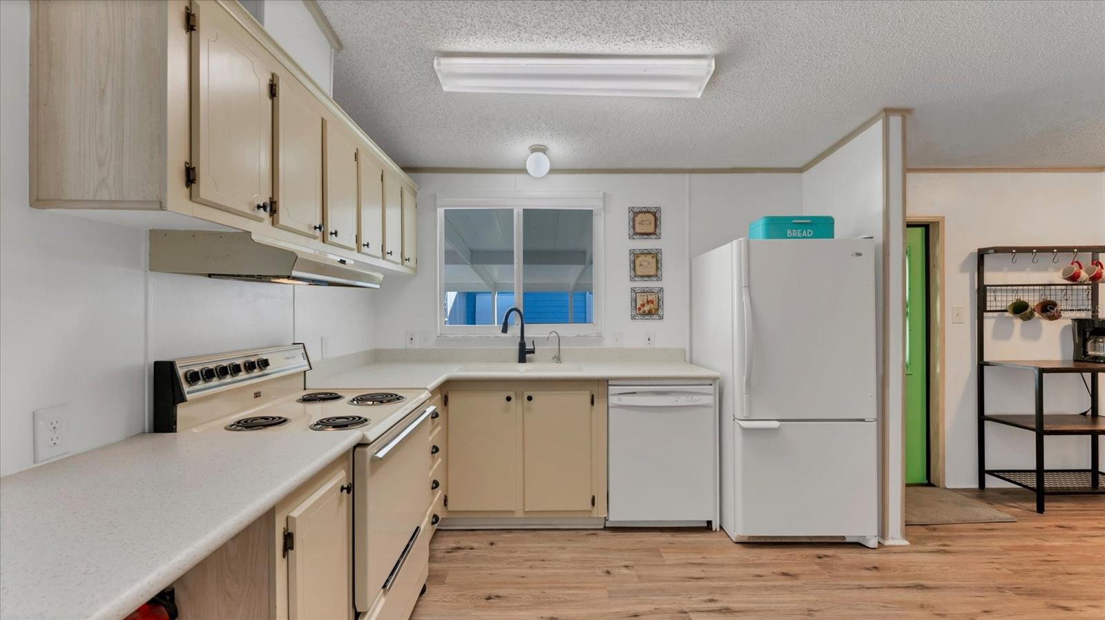 Image 10 of 43 For 4507 13th Street E