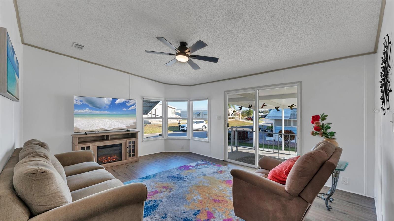 Image 5 of 43 For 4507 13th Street E