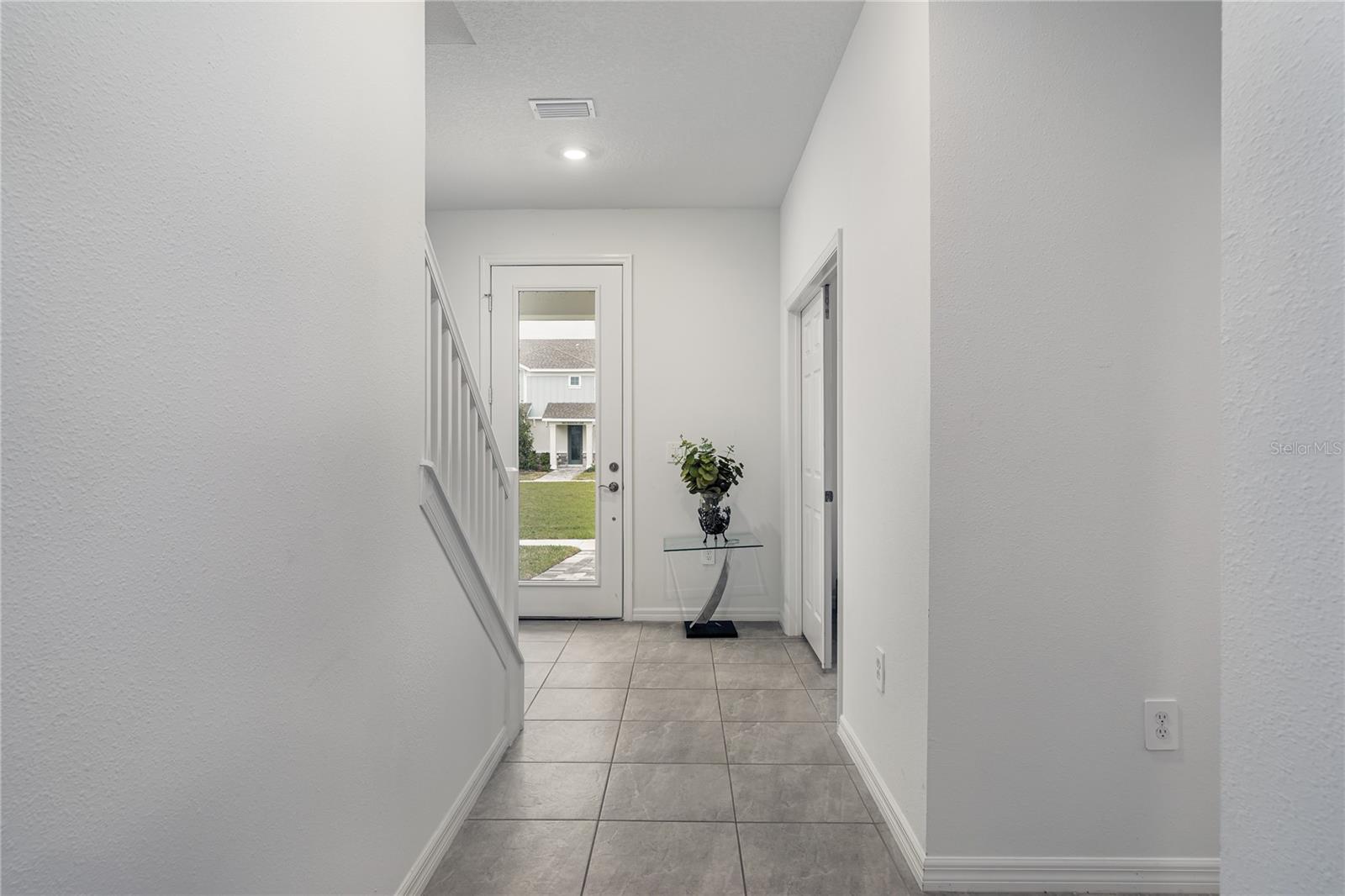 Image 12 of 48 For 1912 Swivel Lane