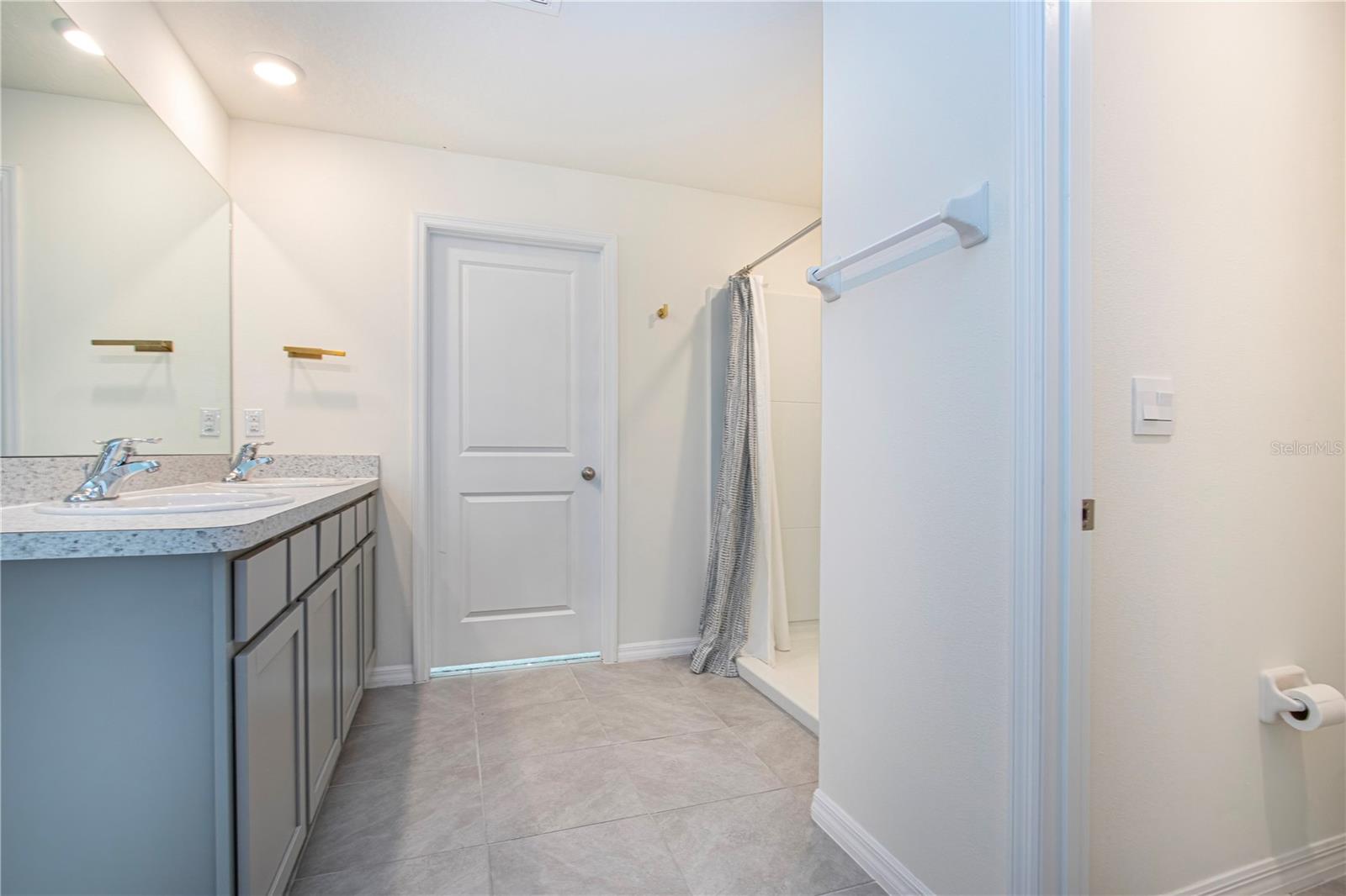 Image 36 of 57 For 5456 Logan Cave Avenue