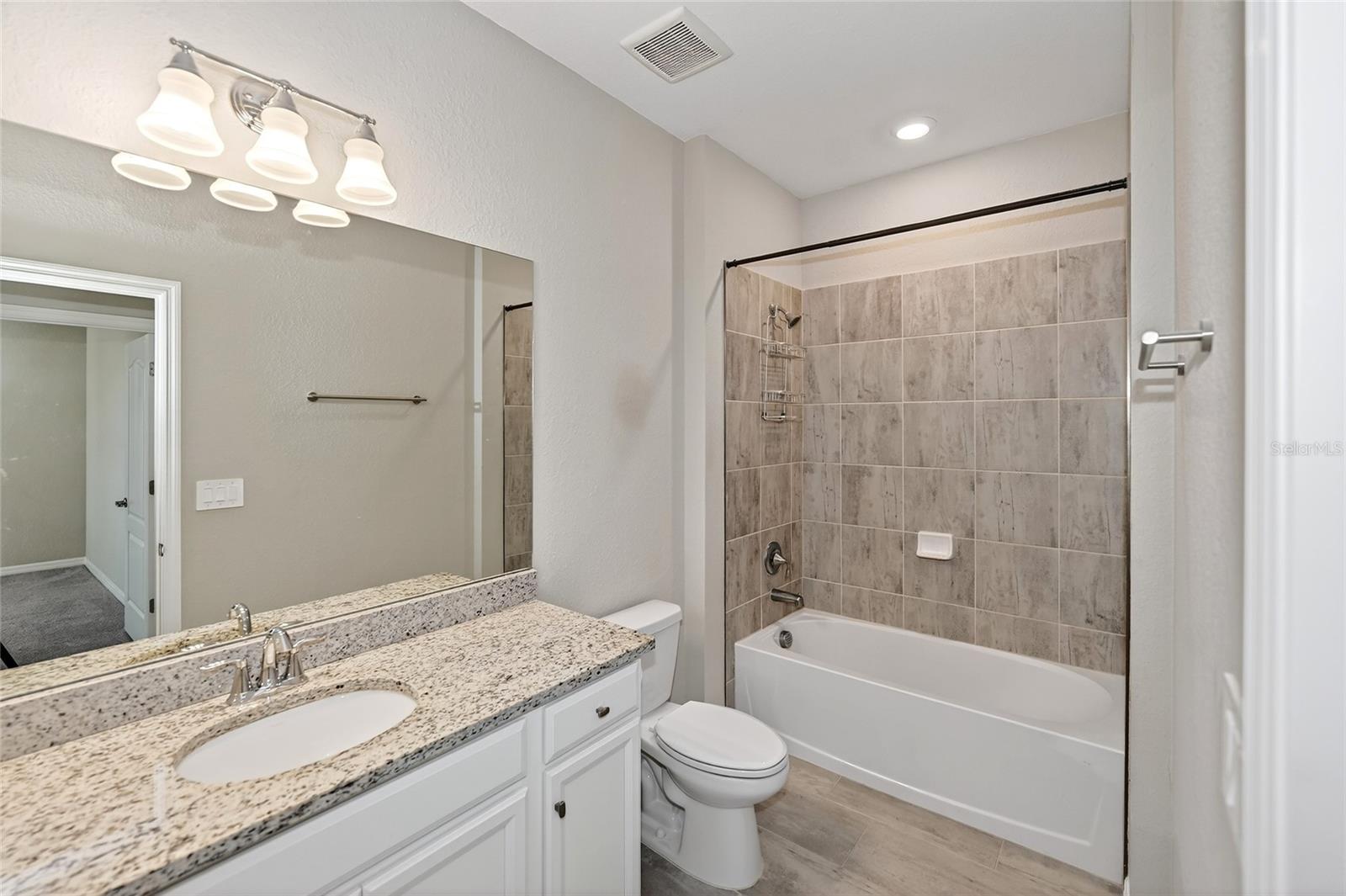 Image 24 of 39 For 11705 Bluebird Place