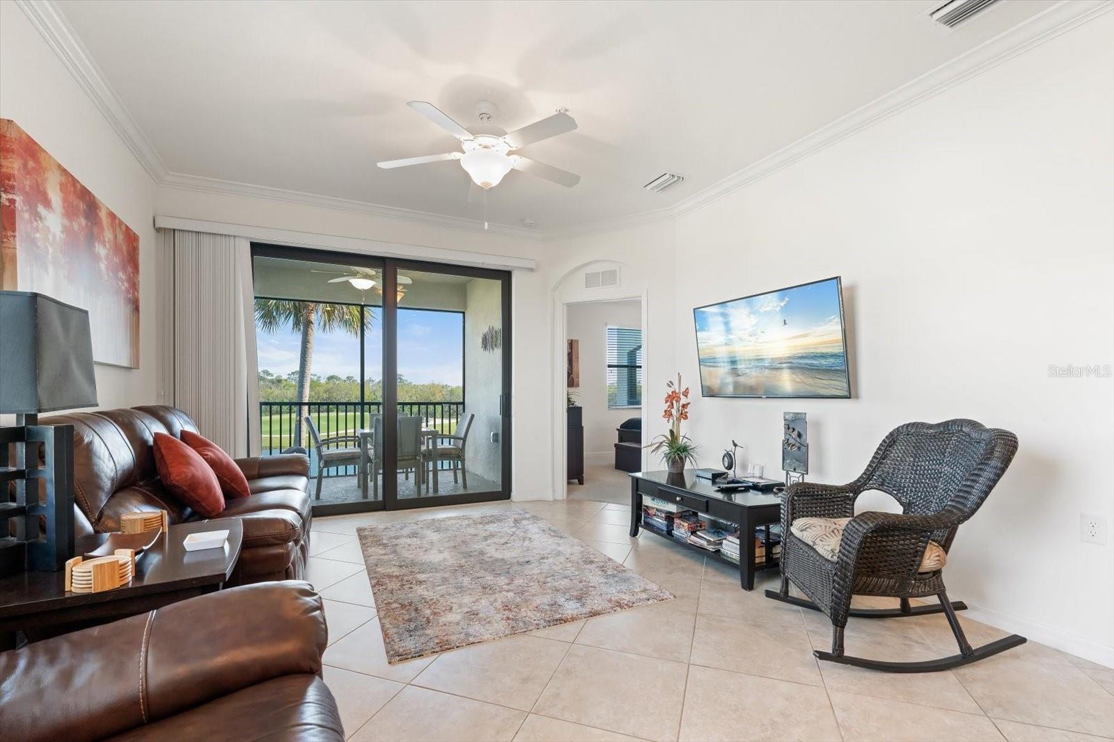 Image 11 of 53 For 16904 Vardon Terrace 301