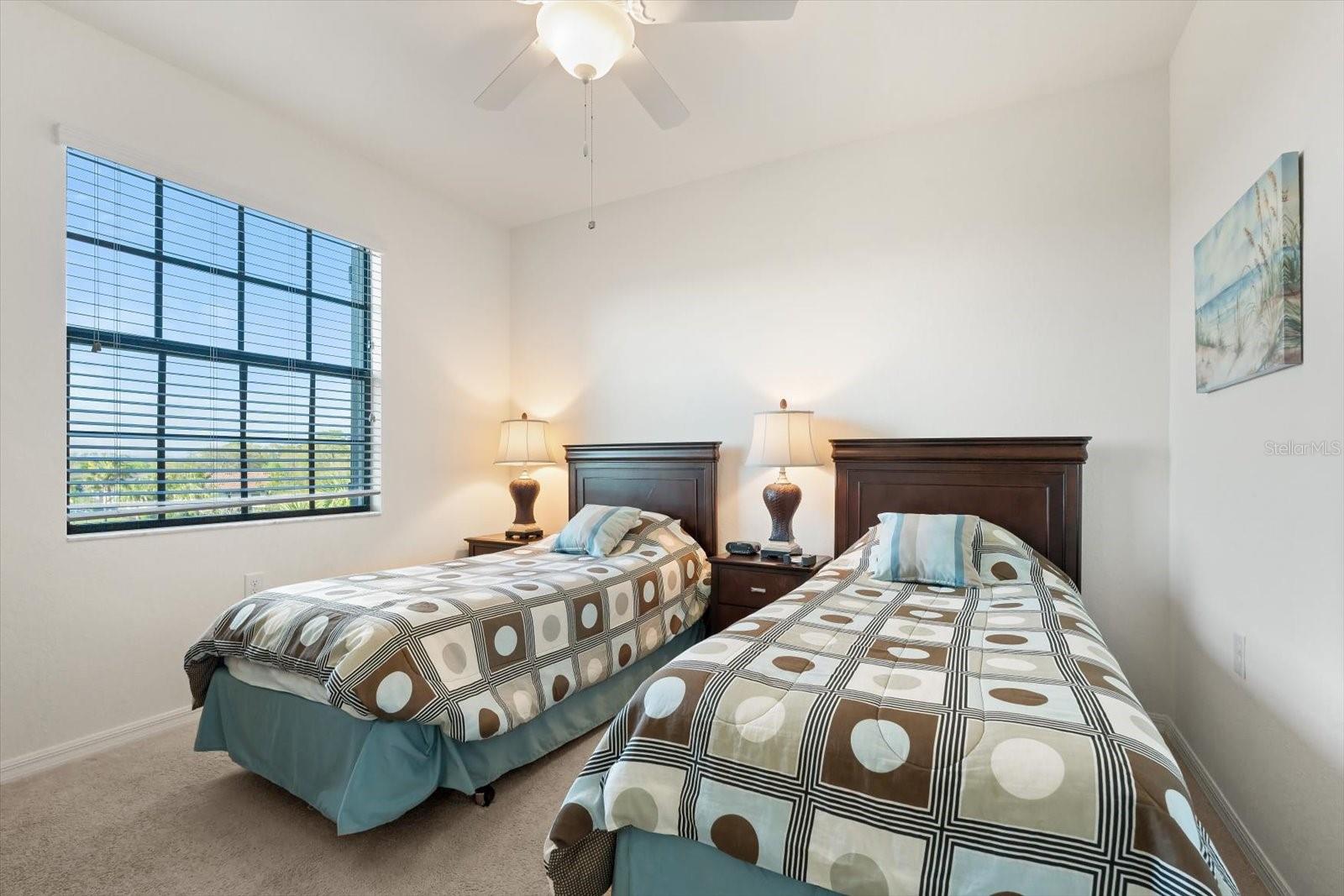 Image 21 of 53 For 16904 Vardon Terrace 301