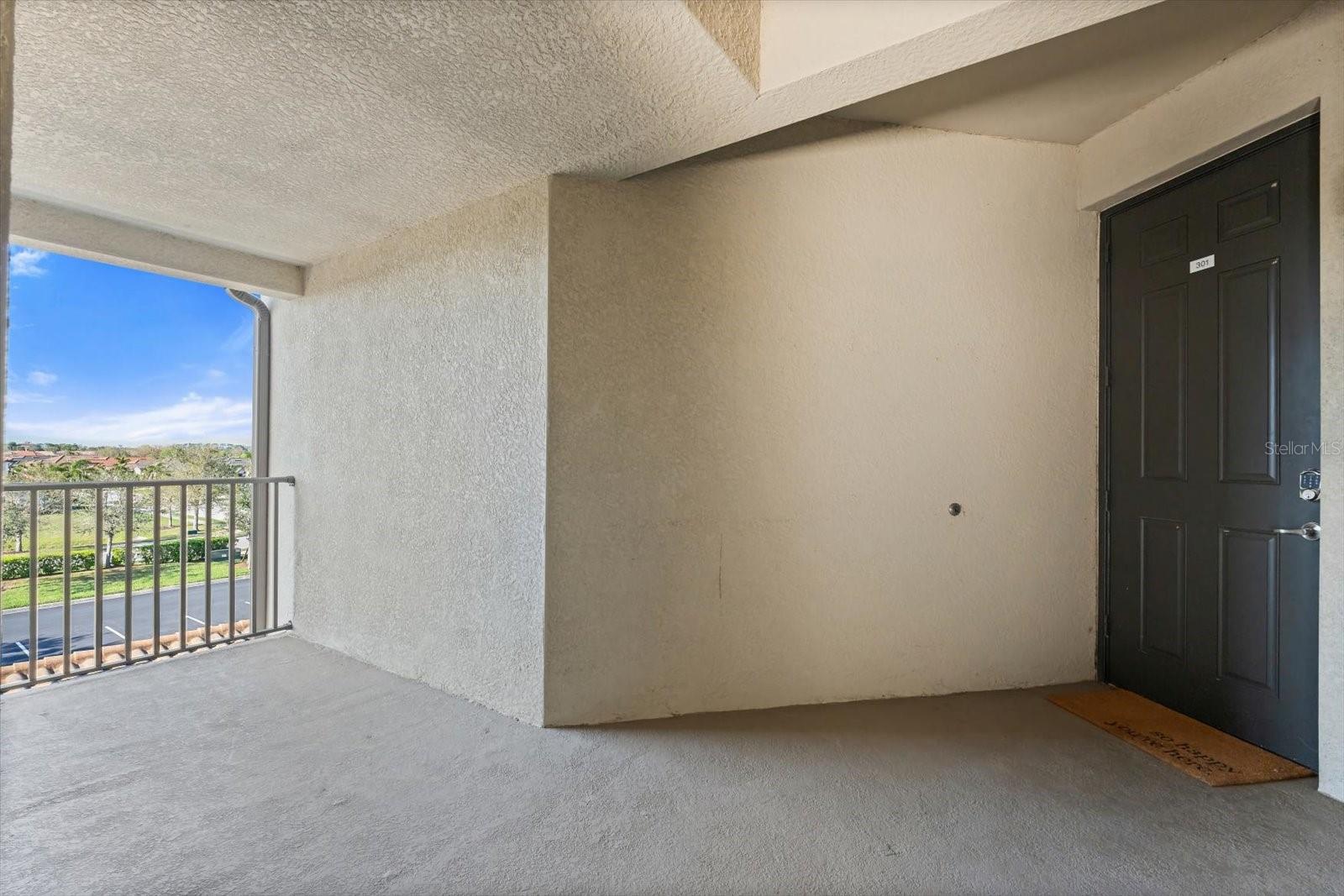 Image 3 of 53 For 16904 Vardon Terrace 301