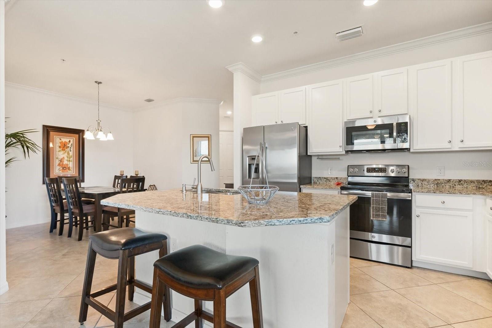 Image 9 of 53 For 16904 Vardon Terrace 301