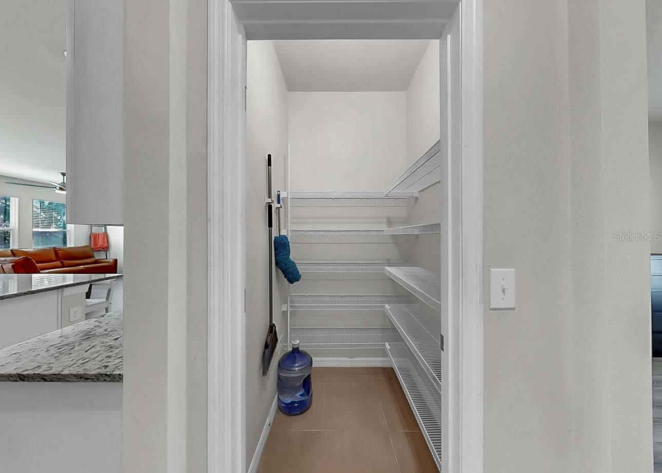 Image 13 of 63 For 16454 Woodside Glen