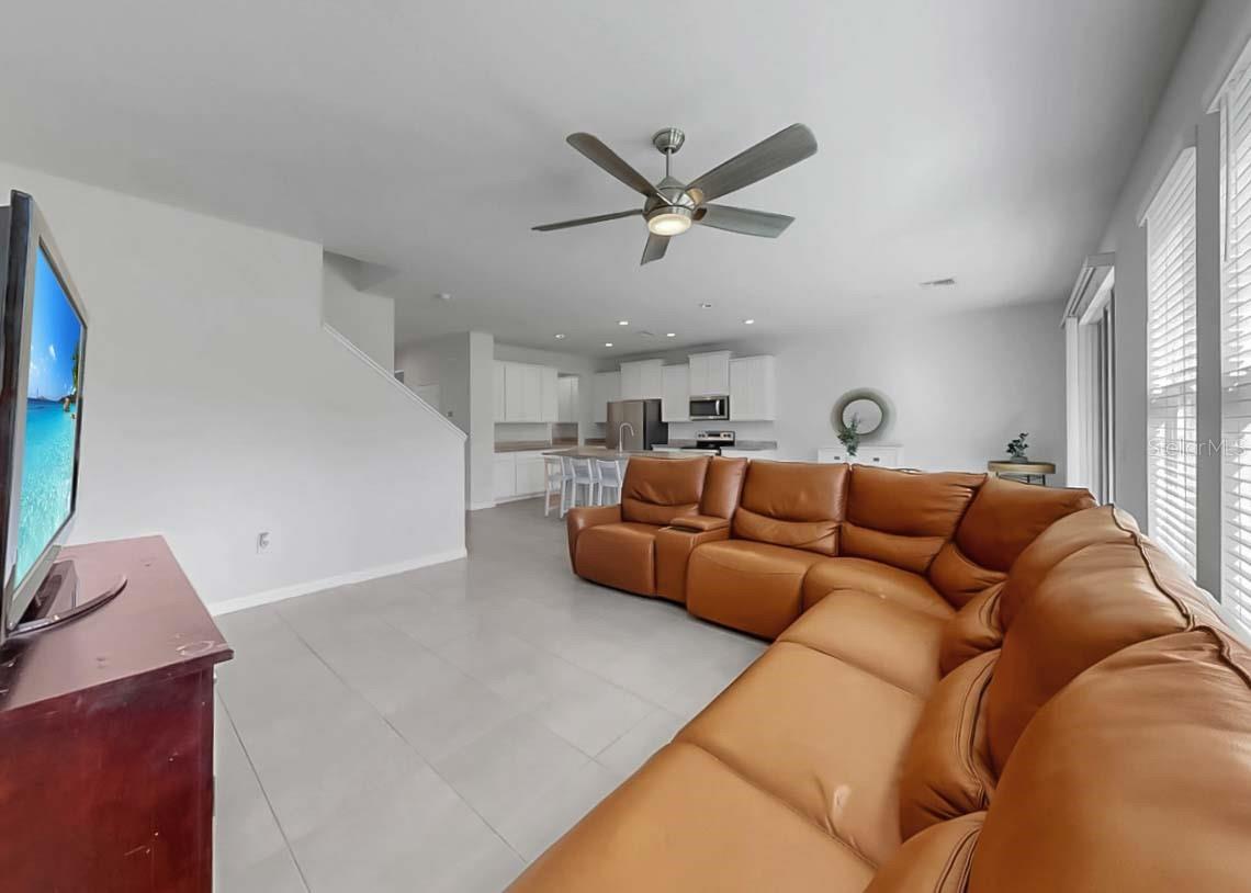 Image 26 of 63 For 16454 Woodside Glen