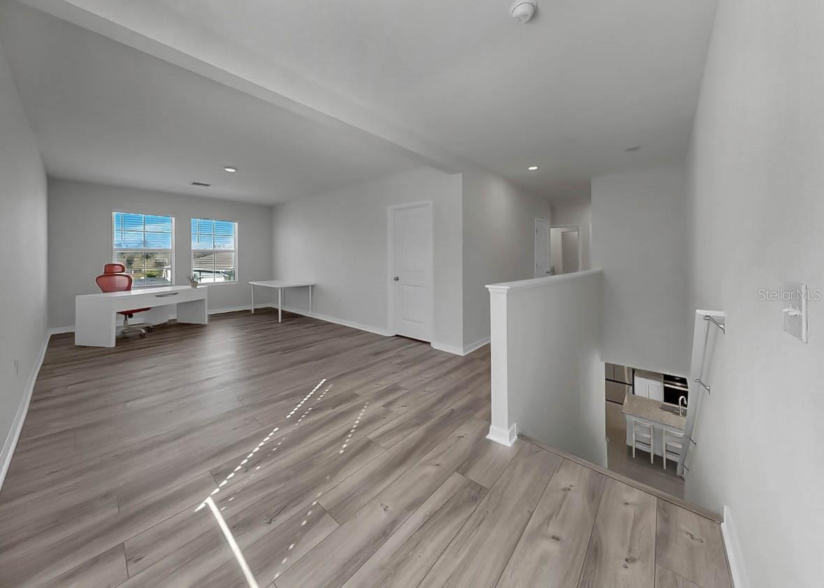 Image 30 of 63 For 16454 Woodside Glen