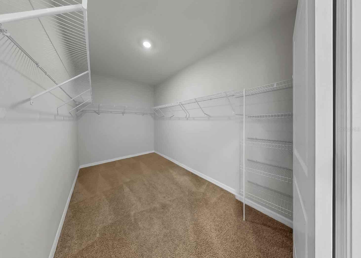 Image 40 of 63 For 16454 Woodside Glen