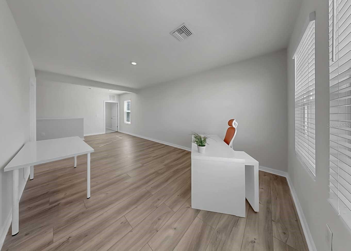 Image 44 of 63 For 16454 Woodside Glen