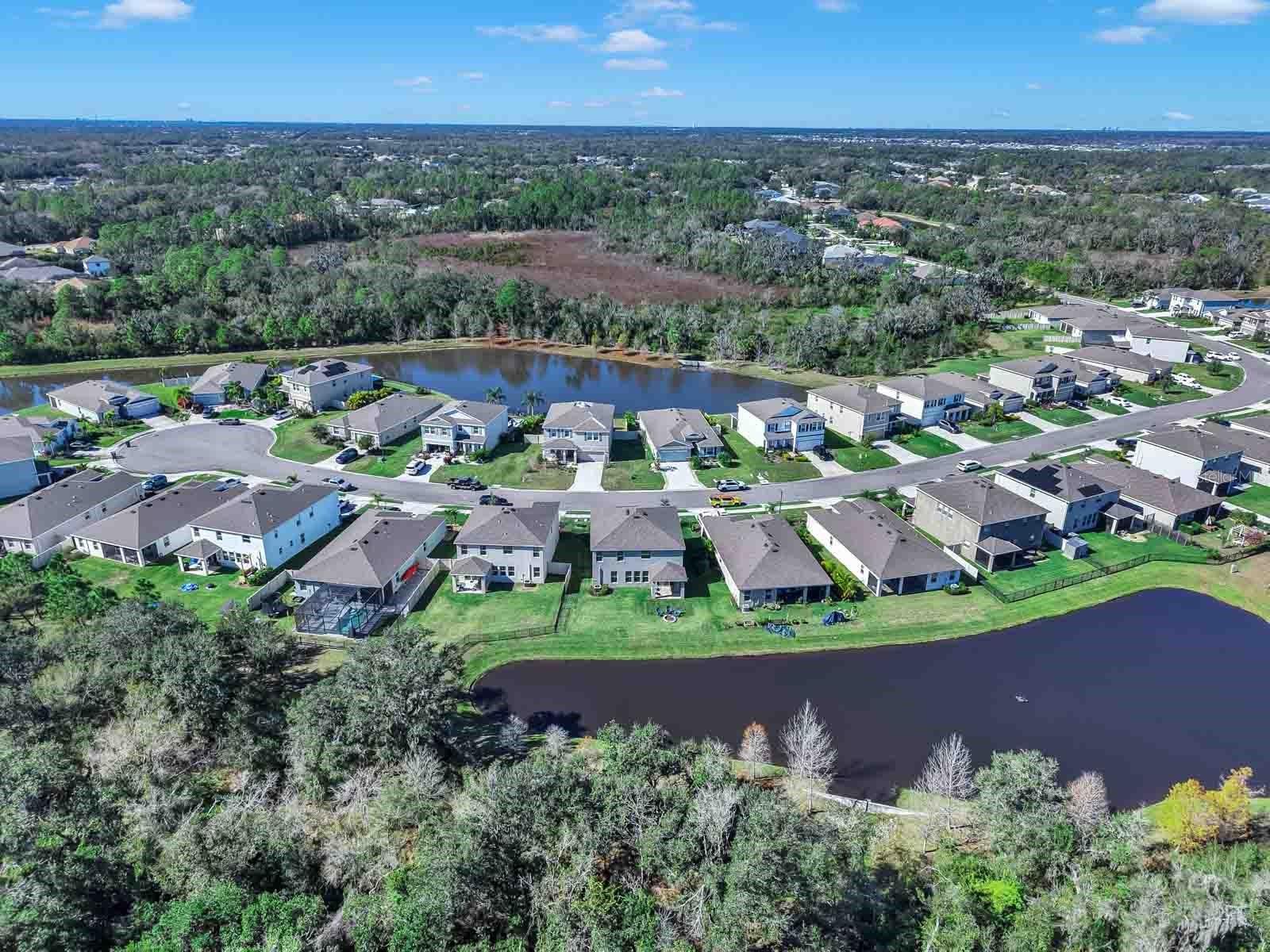 Image 53 of 63 For 16454 Woodside Glen