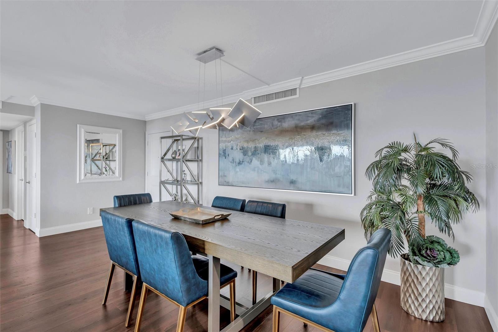 Image 11 of 58 For 4822 Ocean Boulevard 9a