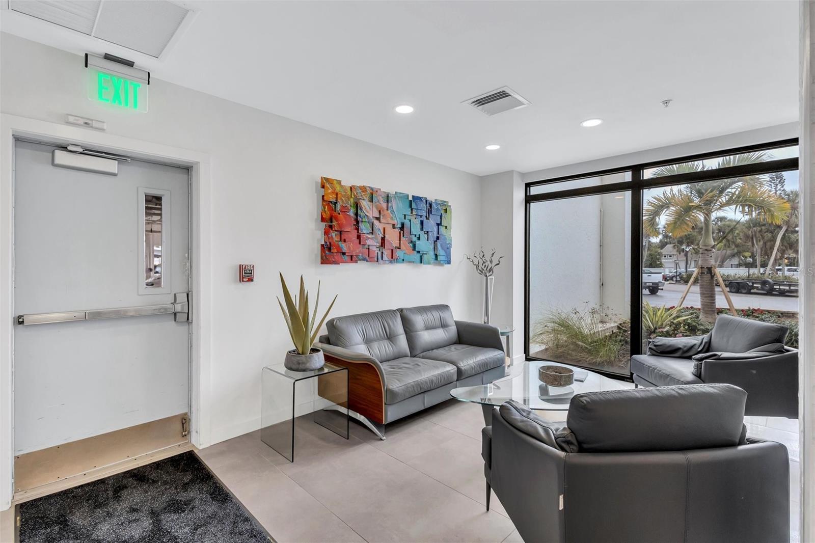 Image 43 of 58 For 4822 Ocean Boulevard 9a