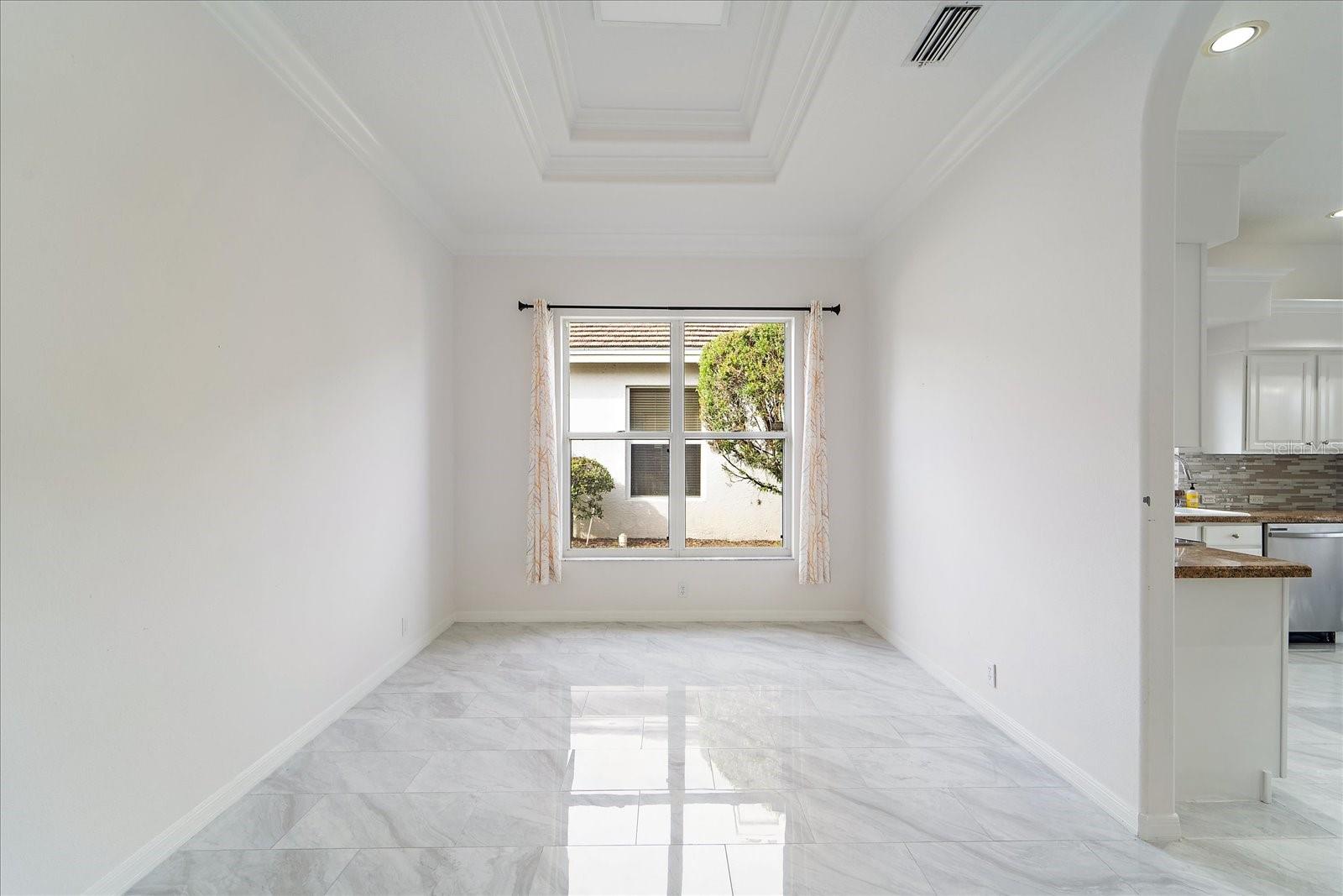 Image 10 of 59 For 6585 Waters Edge Way