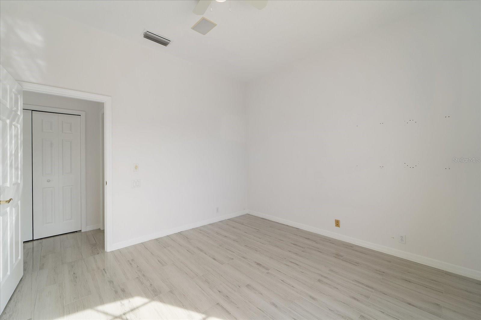 Image 30 of 59 For 6585 Waters Edge Way