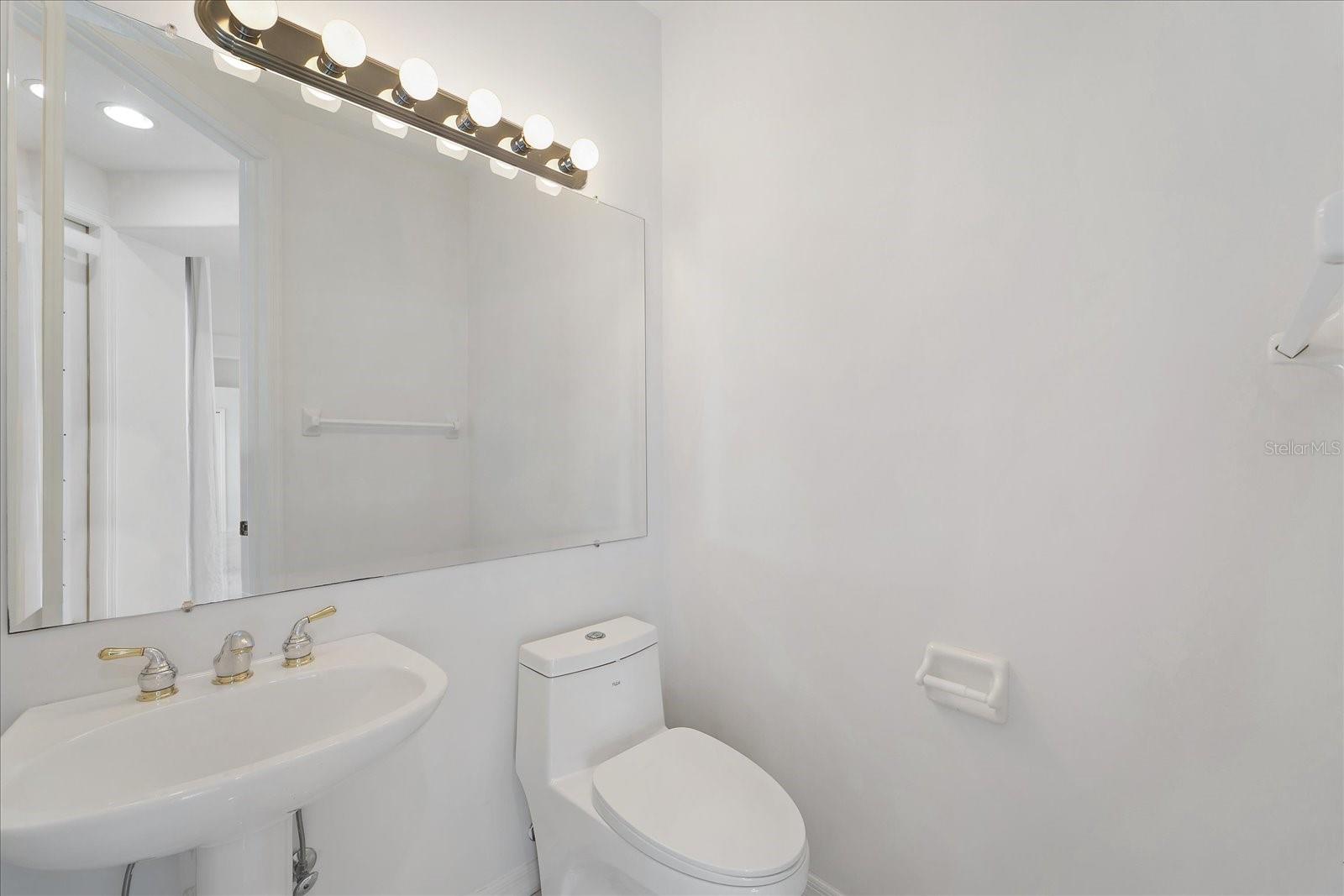 Image 31 of 59 For 6585 Waters Edge Way