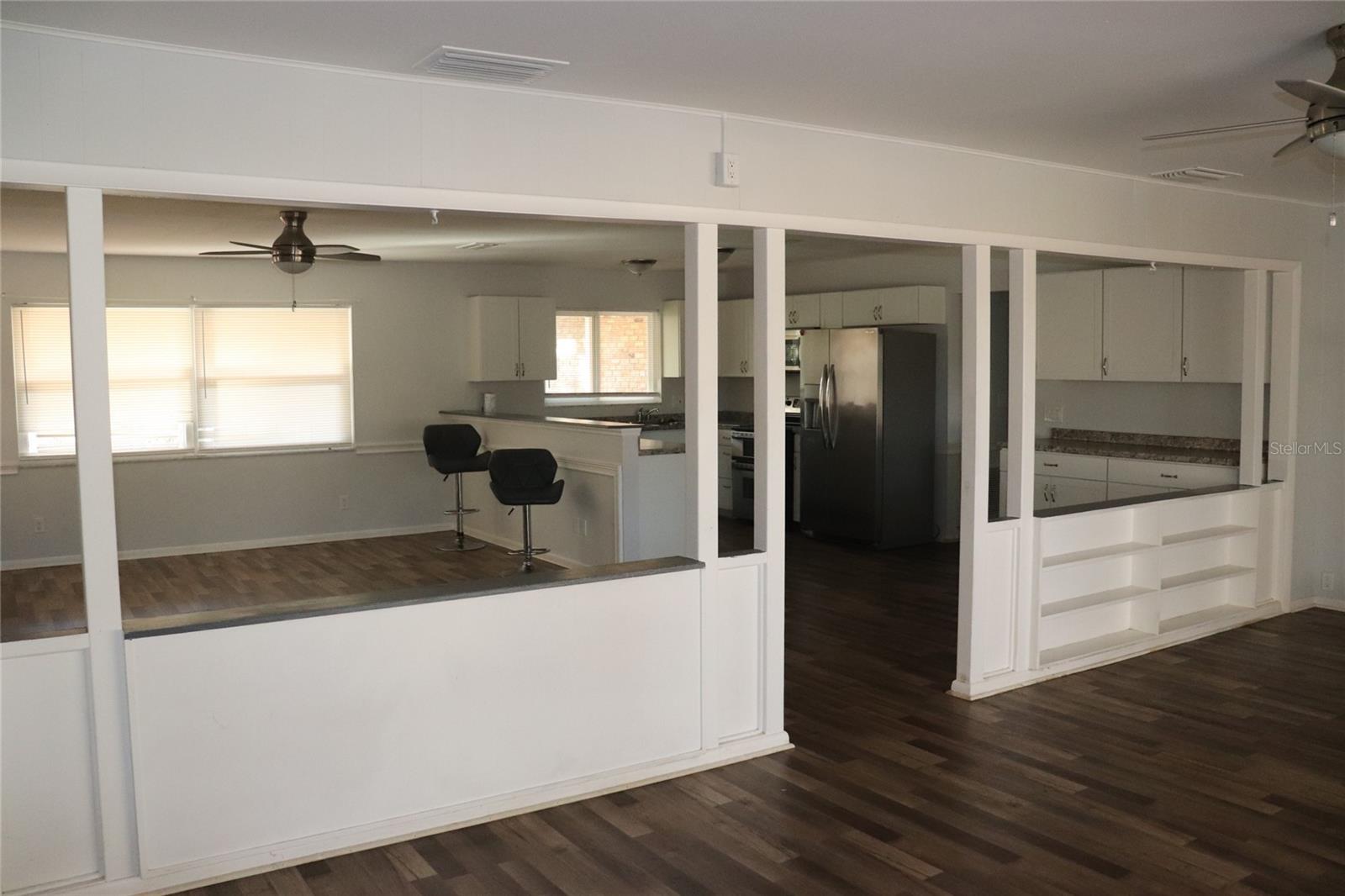 Image 13 of 29 For 401 Pine Avenue