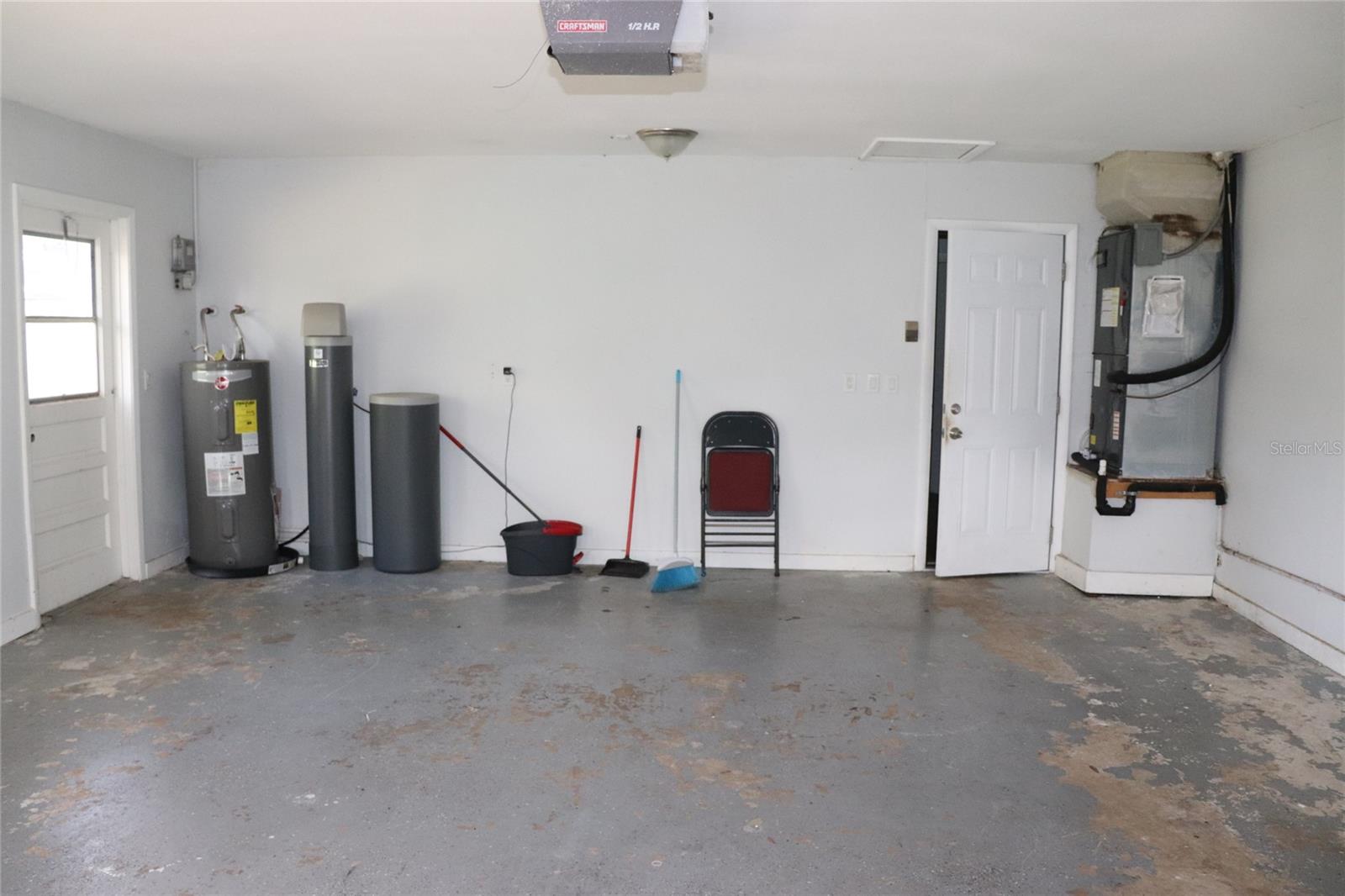 Image 15 of 29 For 401 Pine Avenue