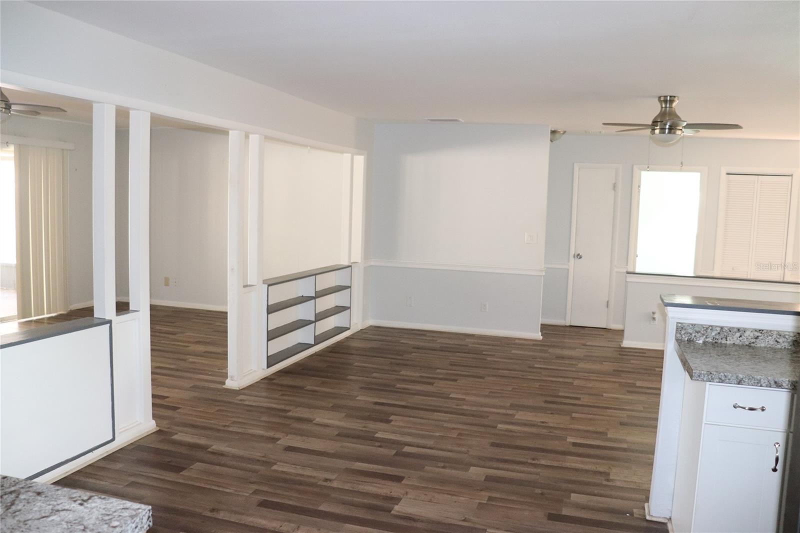 Image 17 of 29 For 401 Pine Avenue