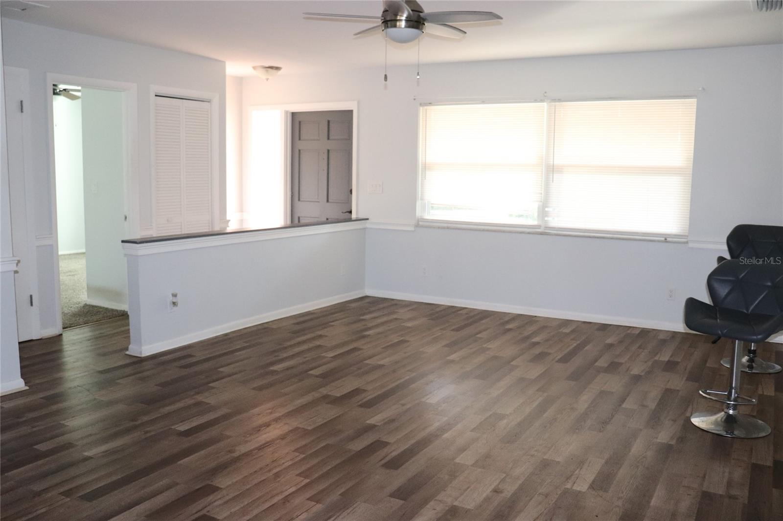 Image 26 of 29 For 401 Pine Avenue