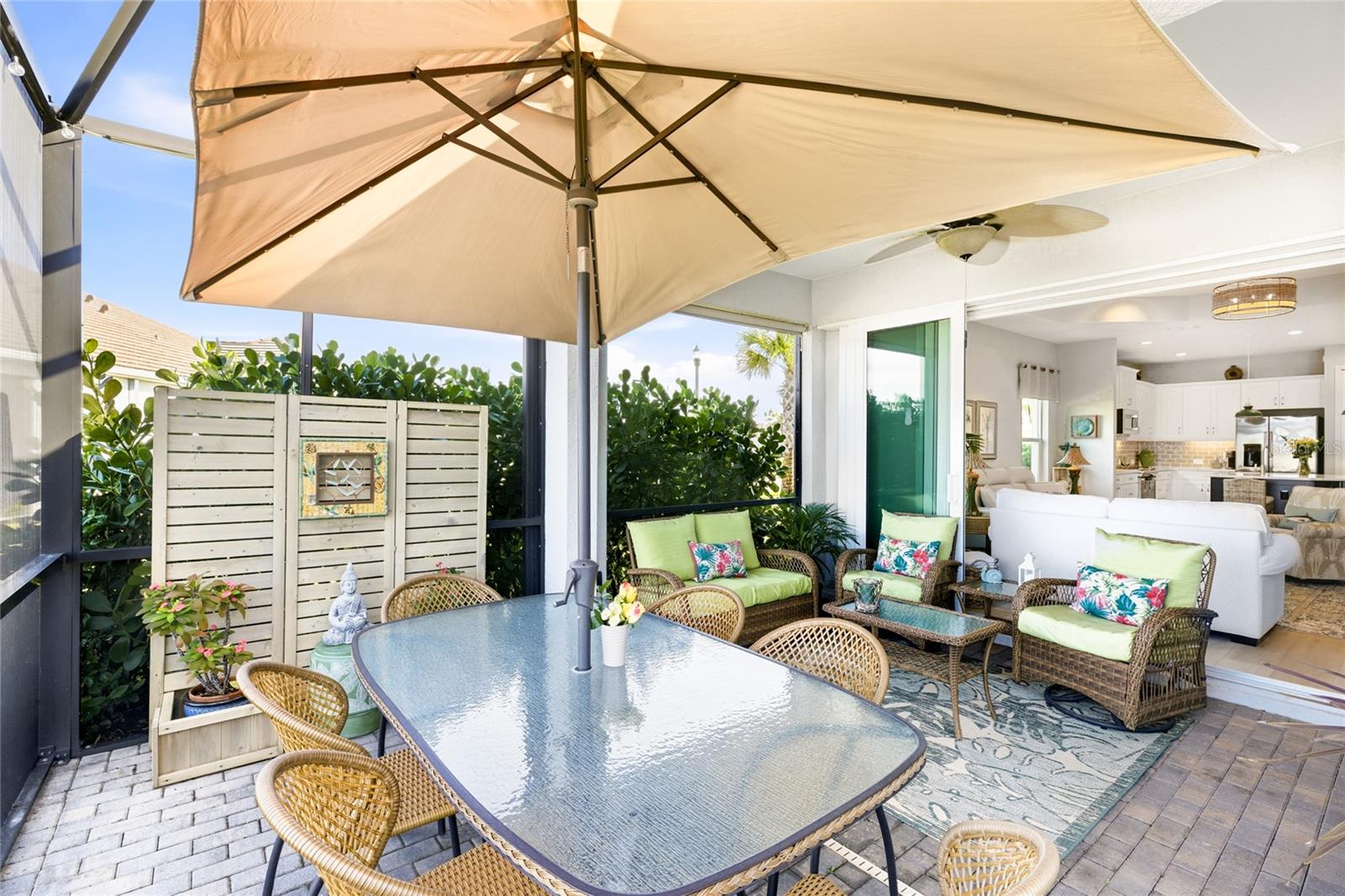 Image 22 of 51 For 17975 Franklin Park Court