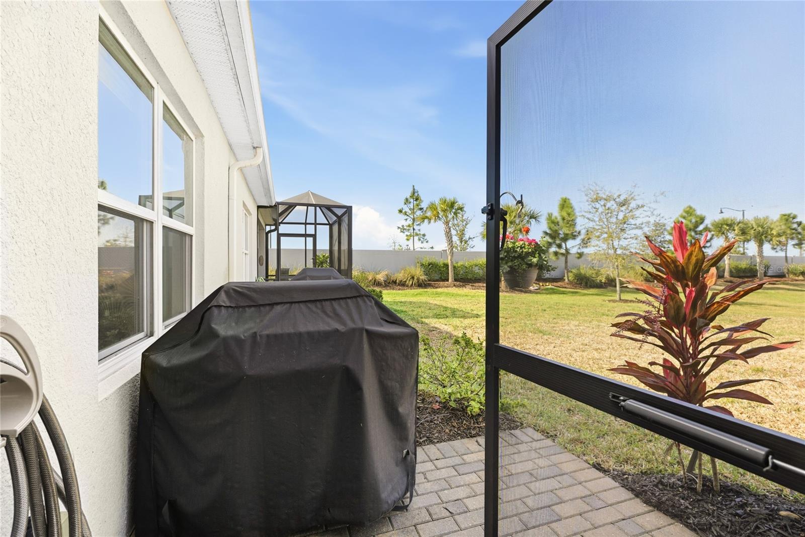 Image 24 of 51 For 17975 Franklin Park Court