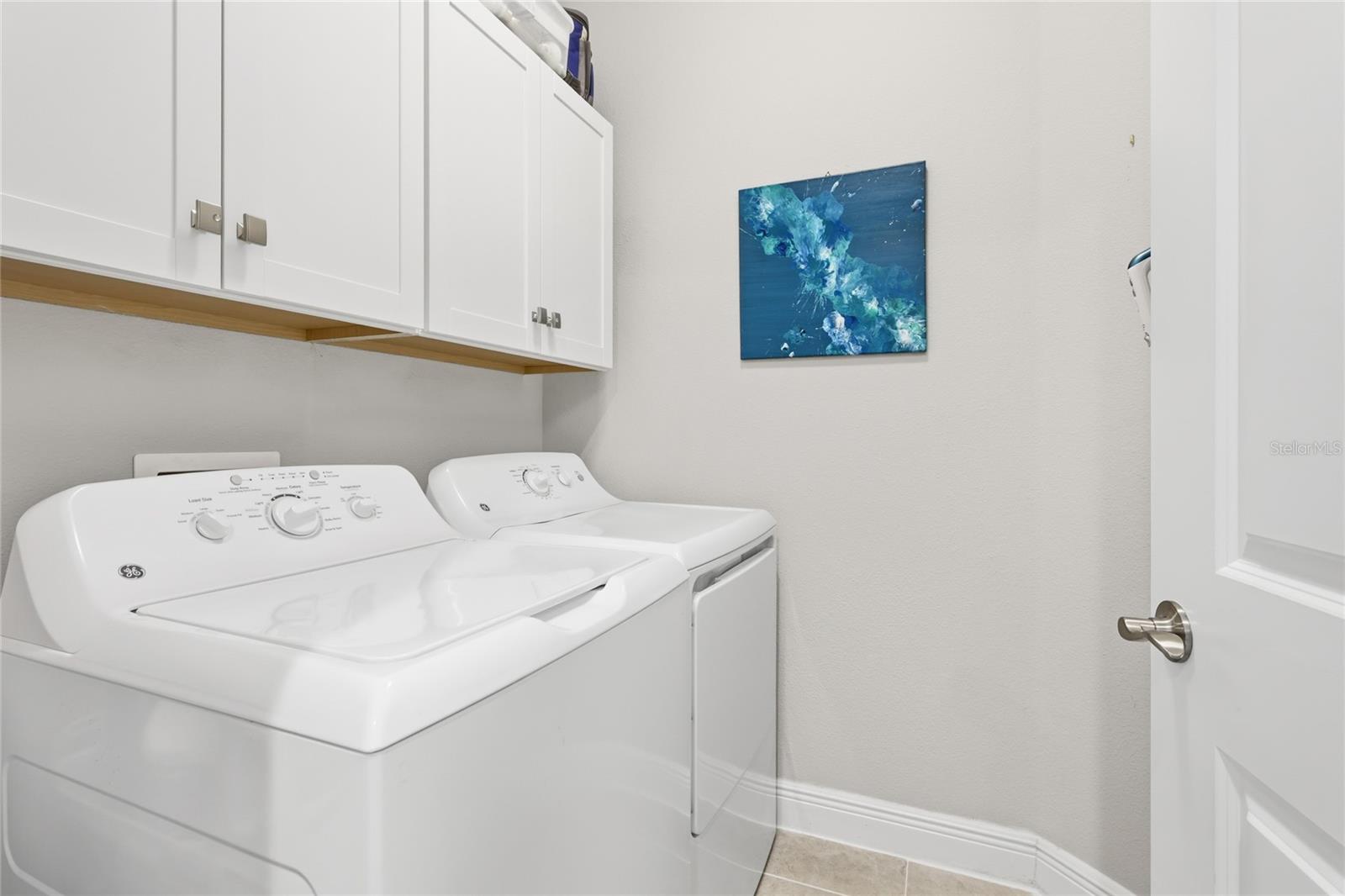 Image 34 of 51 For 17975 Franklin Park Court