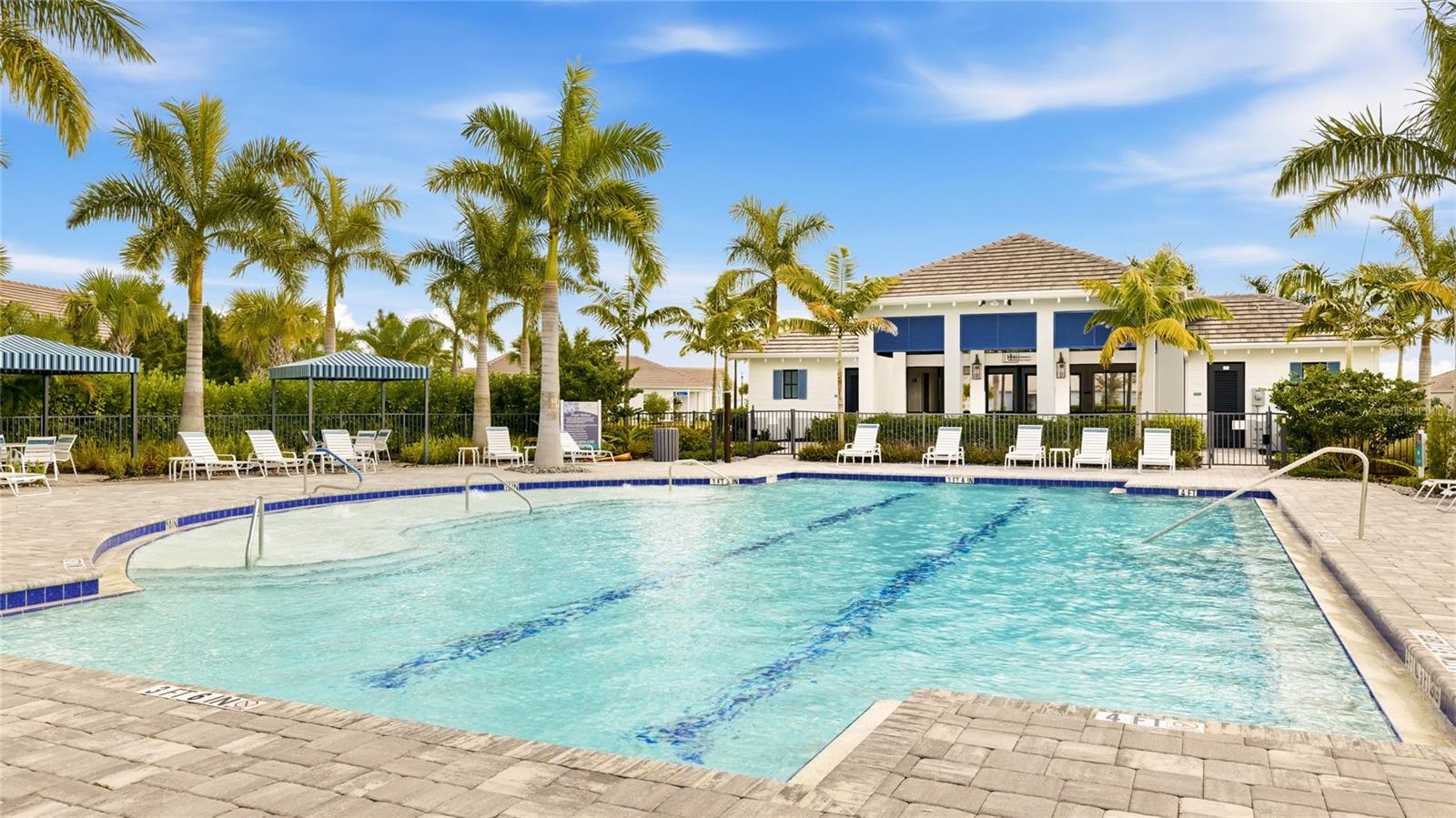 Image 39 of 51 For 17975 Franklin Park Court