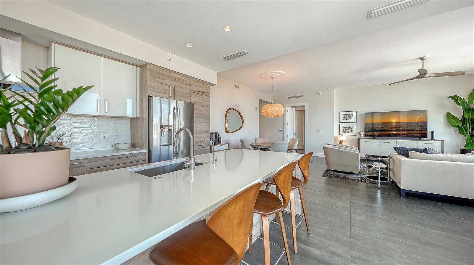 Image 10 of 34 For 111 Pineapple Avenue 601