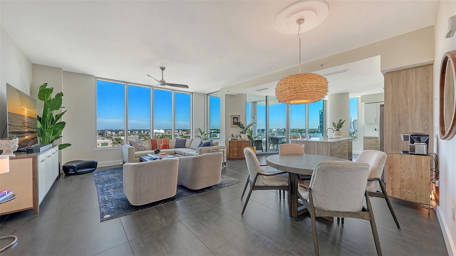 Image 3 of 34 For 111 Pineapple Avenue 601