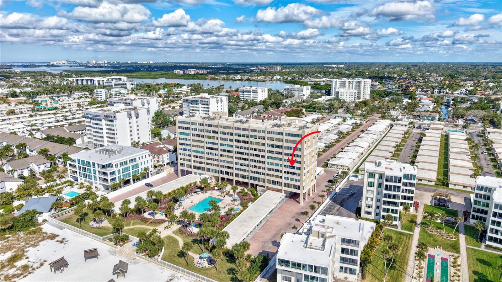 Image 69 of 79 For 6140 Midnight Pass Road 401