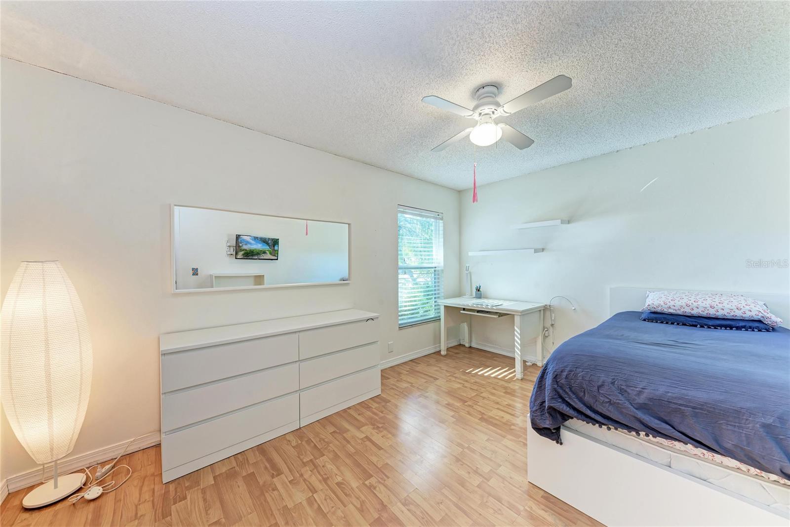 Image 29 of 42 For 1841 Springwood Drive