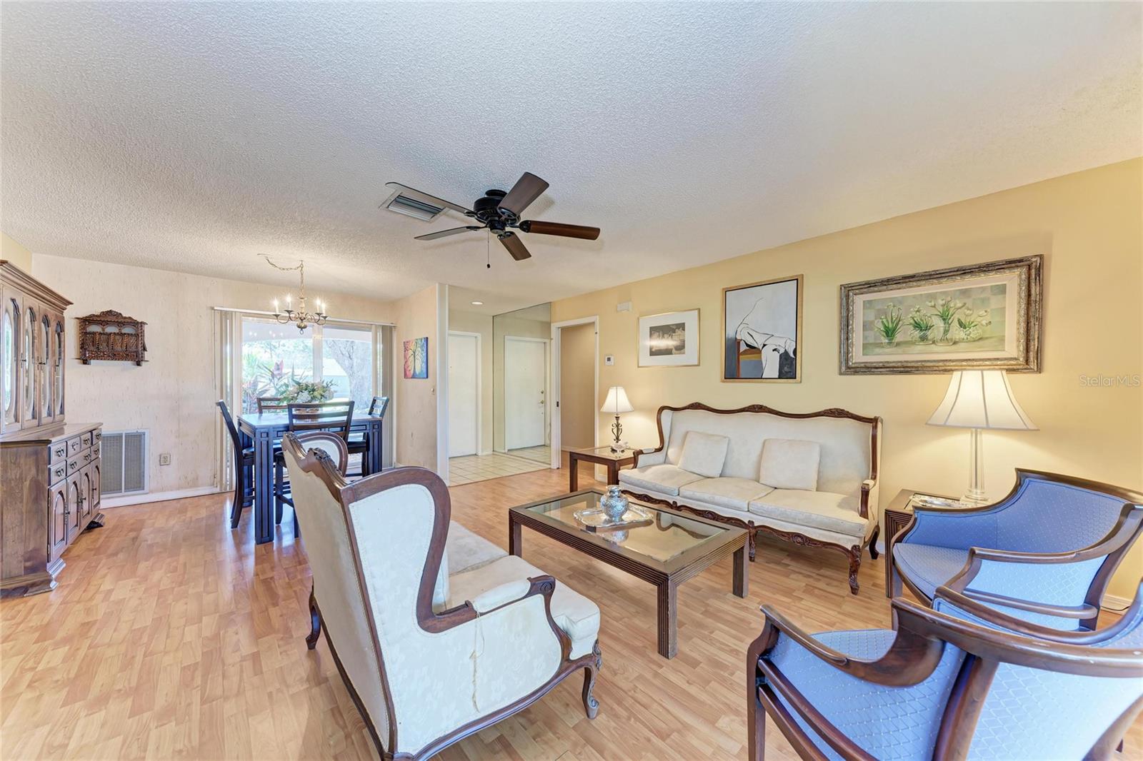 Image 7 of 42 For 1841 Springwood Drive