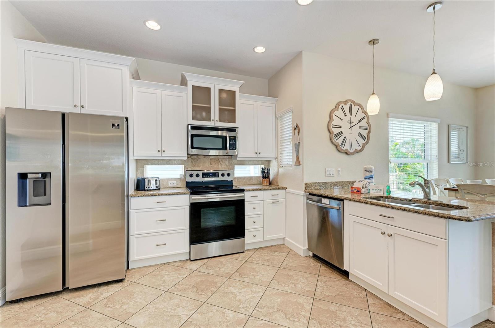 Image 18 of 65 For 203 Harbor Drive