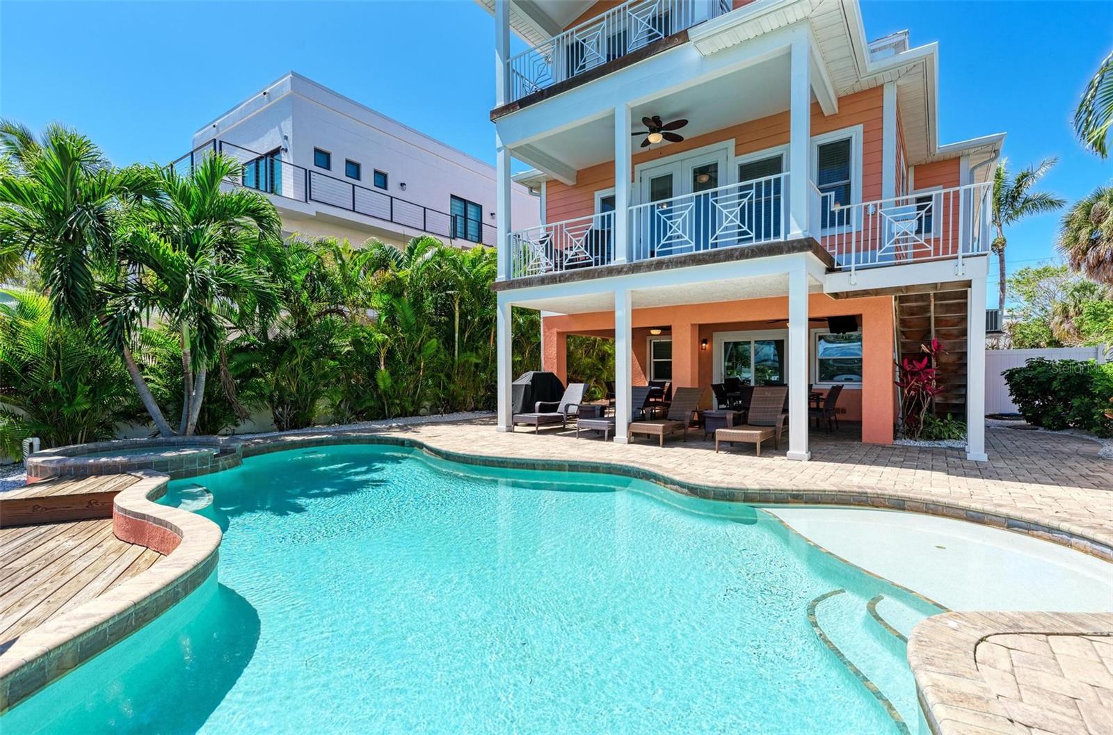 Image 3 of 65 For 203 Harbor Drive