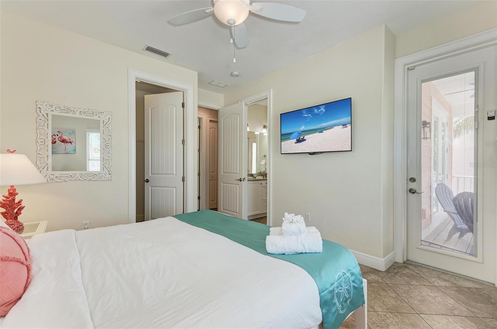 Image 36 of 65 For 203 Harbor Drive