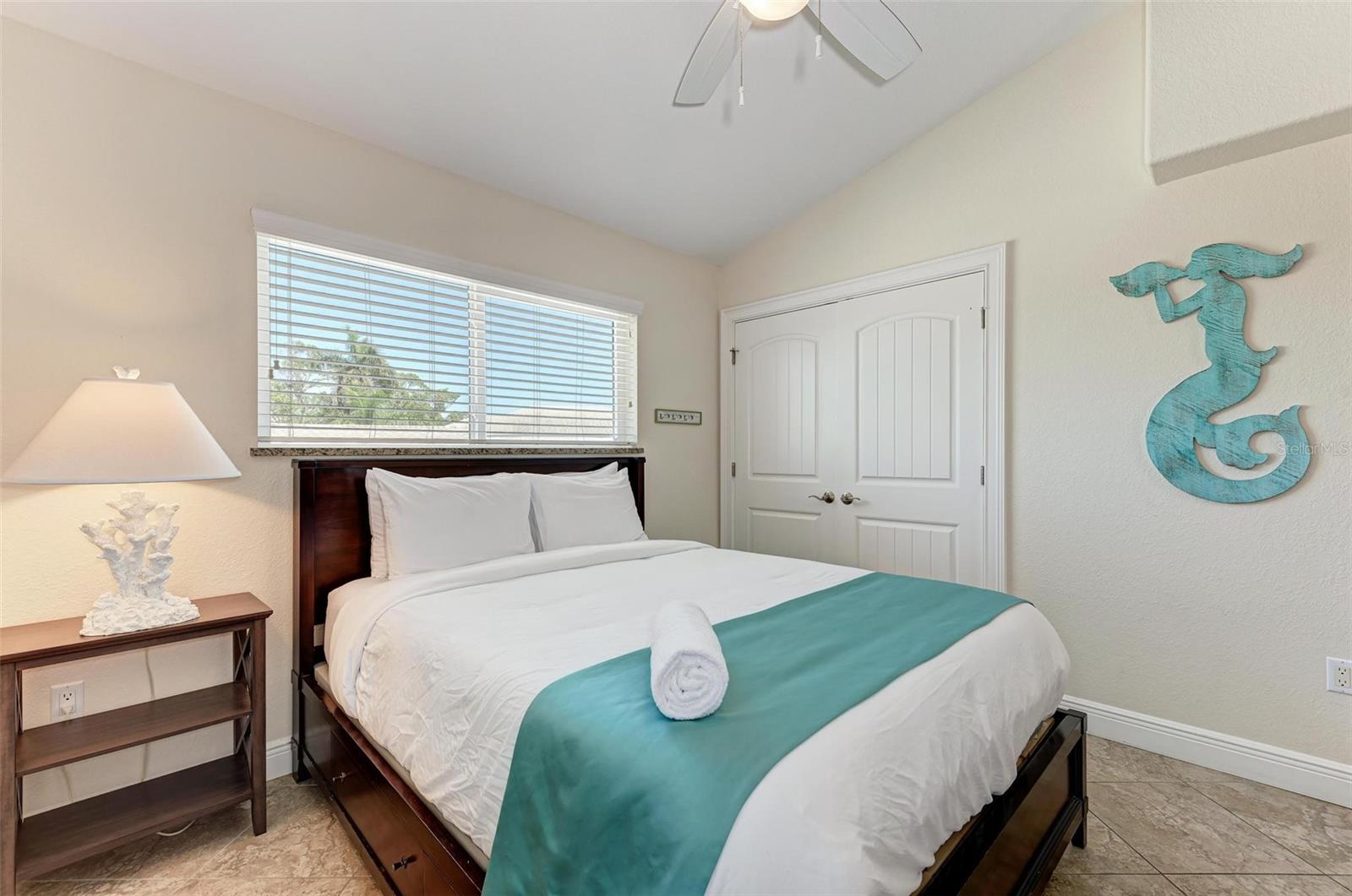 Image 43 of 65 For 203 Harbor Drive