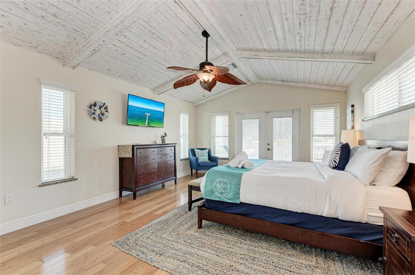 Image 45 of 65 For 203 Harbor Drive