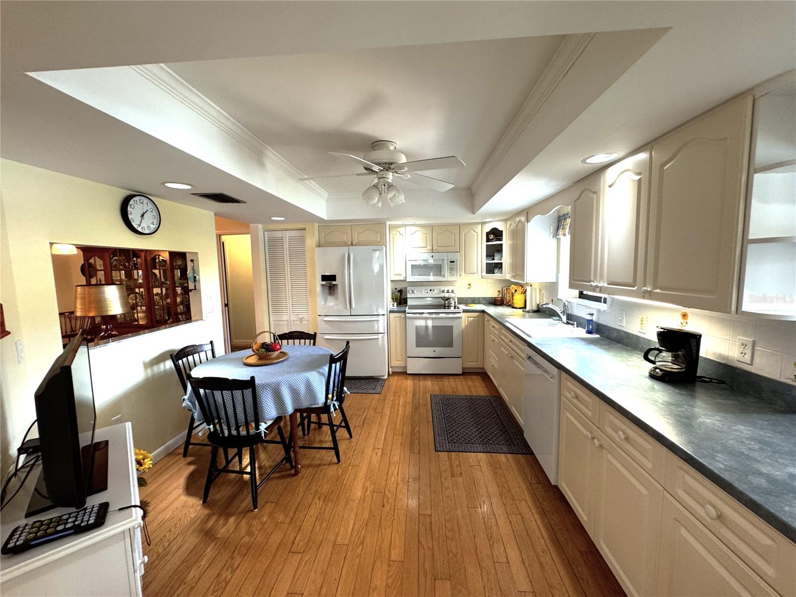 Image 17 of 59 For 229 Laurel Hollow Drive 83