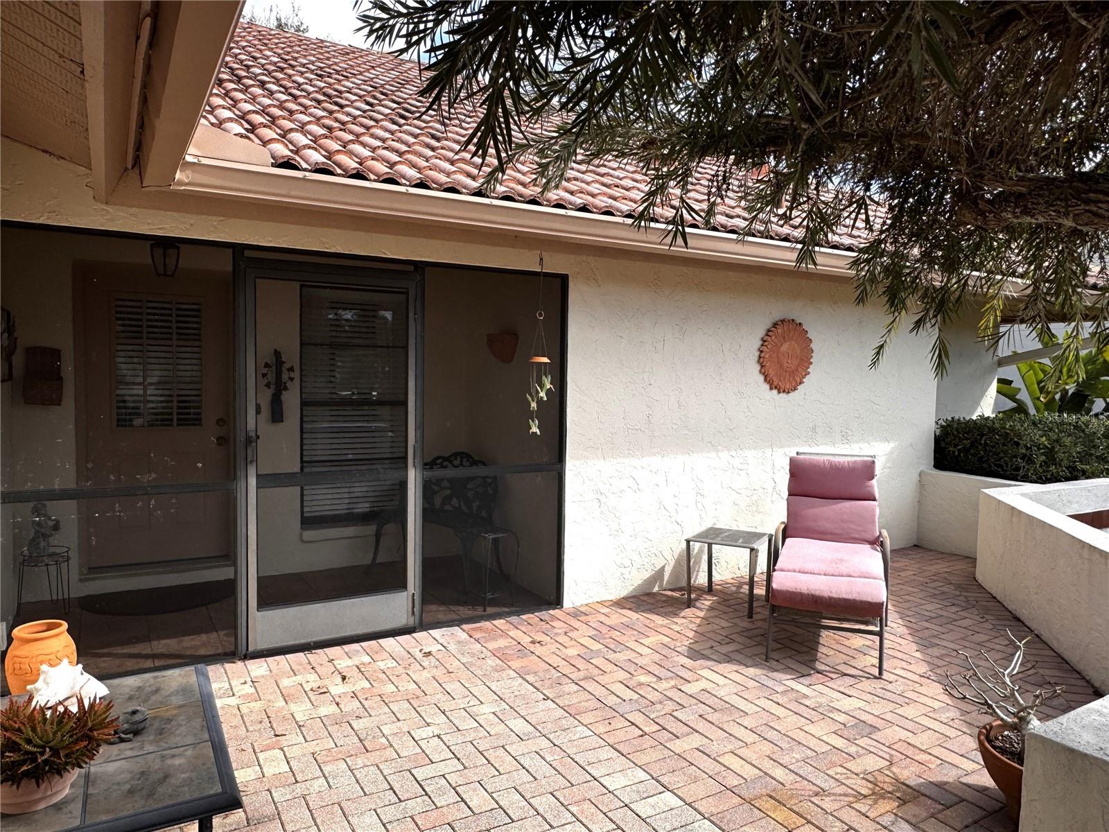 Image 5 of 59 For 229 Laurel Hollow Drive 83