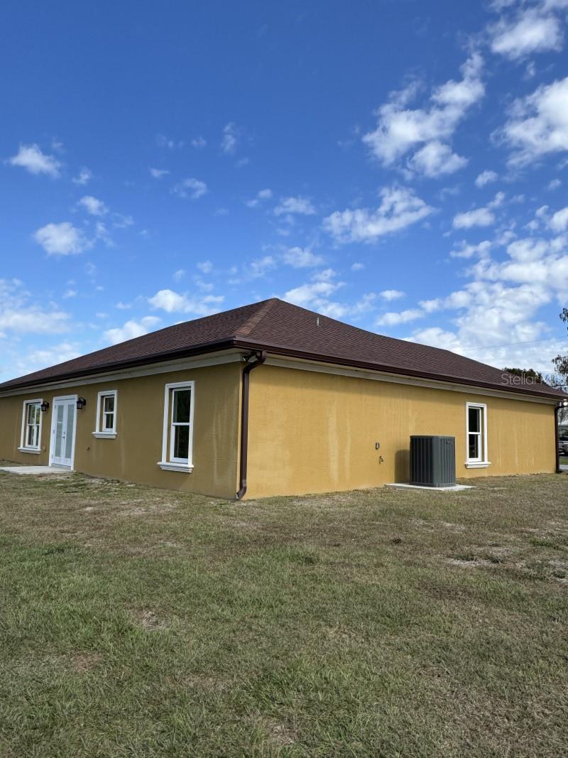 Image 10 of 39 For 2809 27th Avenue