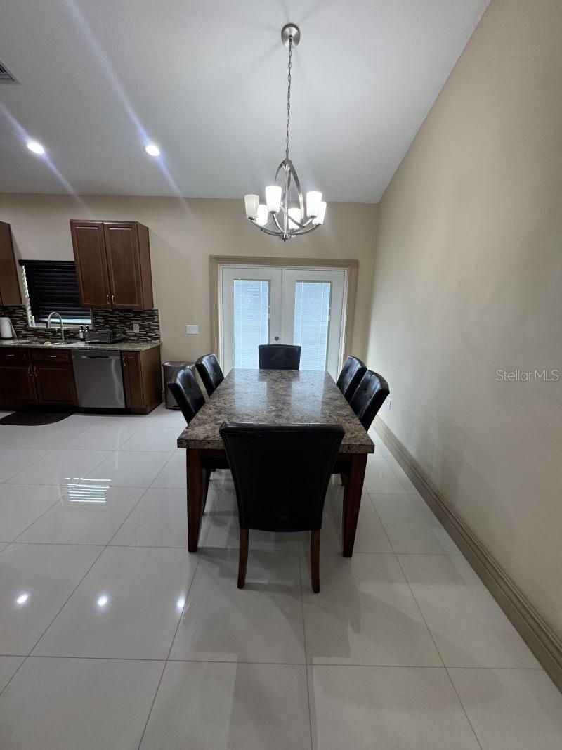 Image 21 of 39 For 2809 27th Avenue