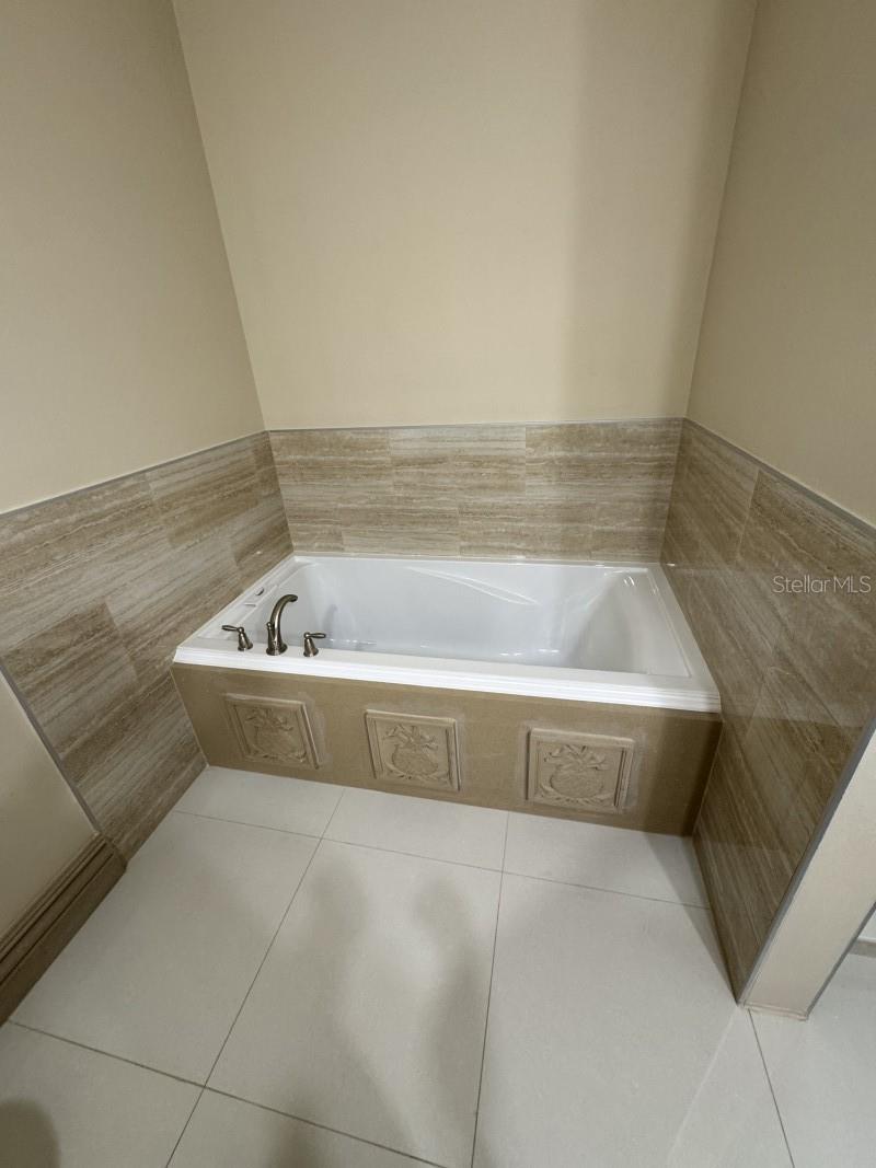 Image 35 of 39 For 2809 27th Avenue