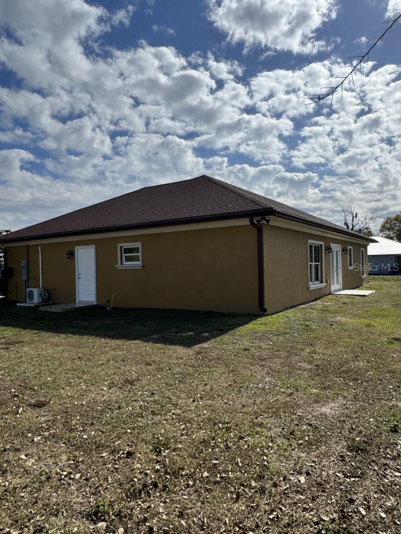 Image 9 of 39 For 2809 27th Avenue