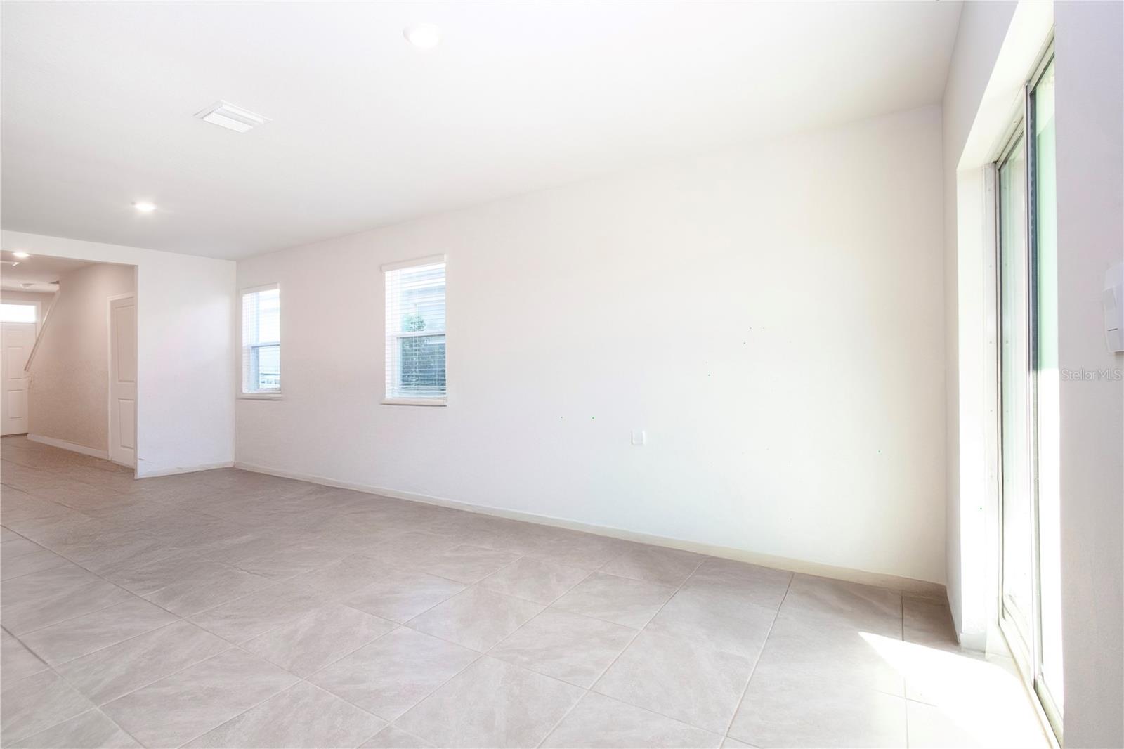 Image 18 of 87 For 3513 Hilltop Circle