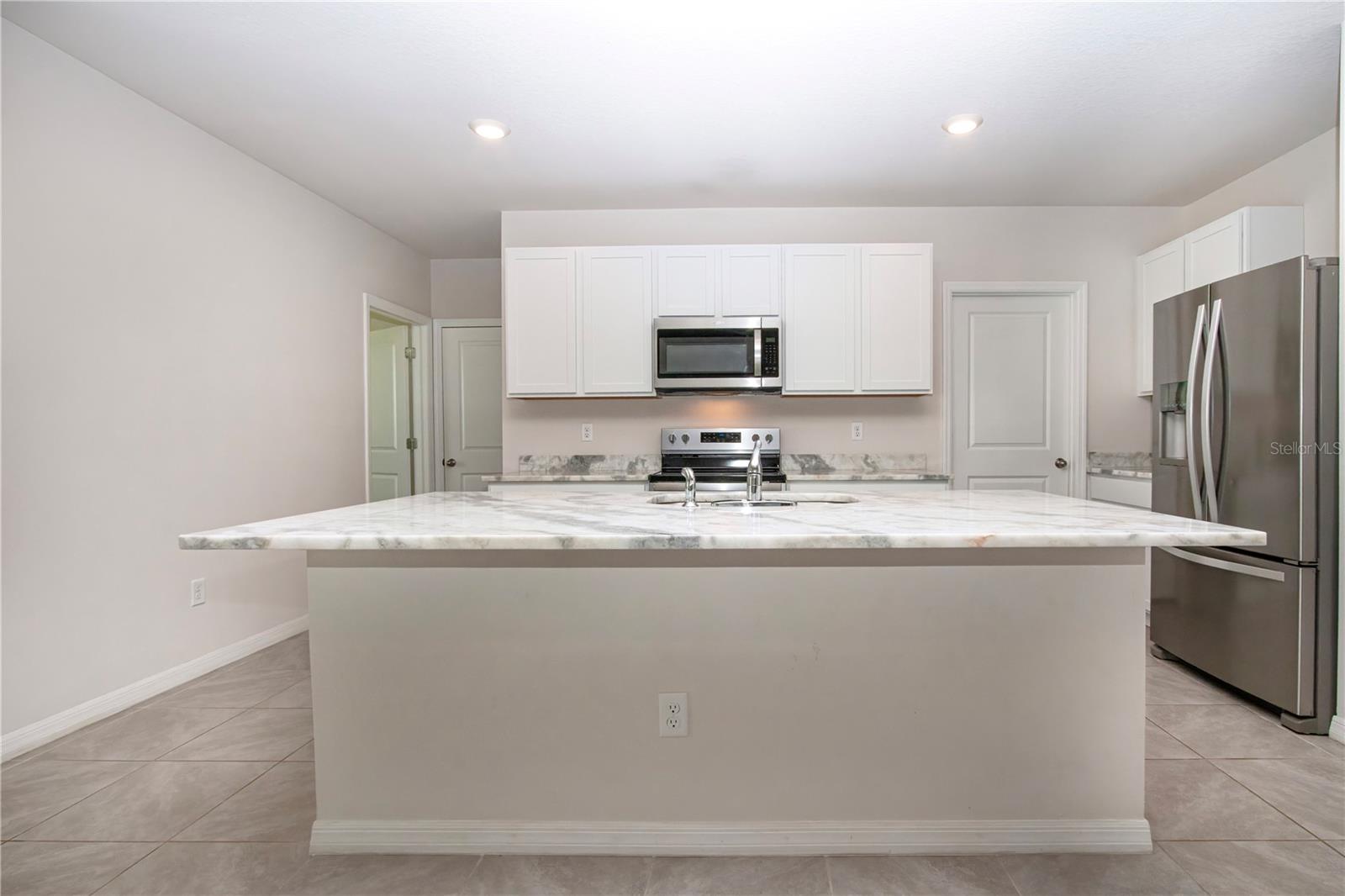 Image 23 of 87 For 3513 Hilltop Circle